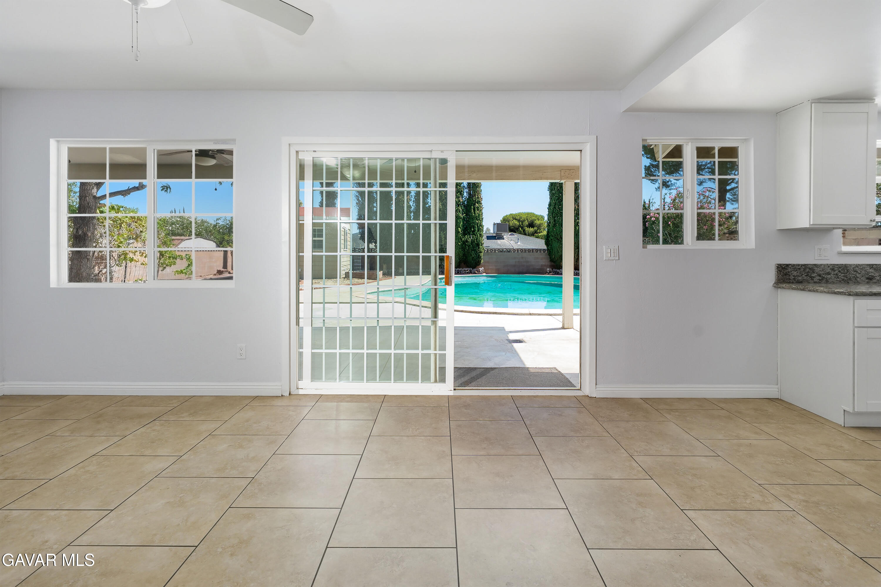 42900 Staffordshire Drive Property Photo 16