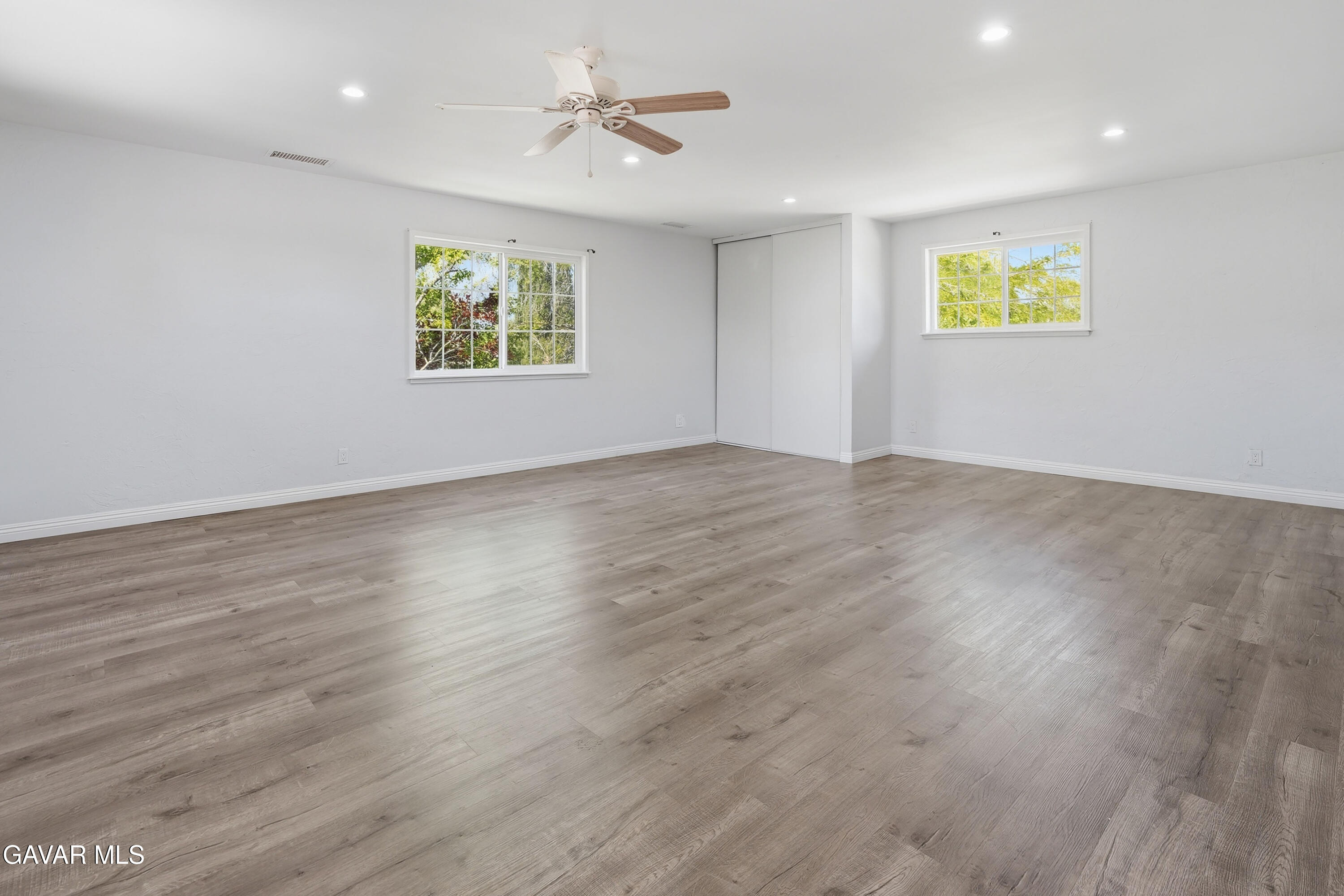 42900 Staffordshire Drive Property Photo 32