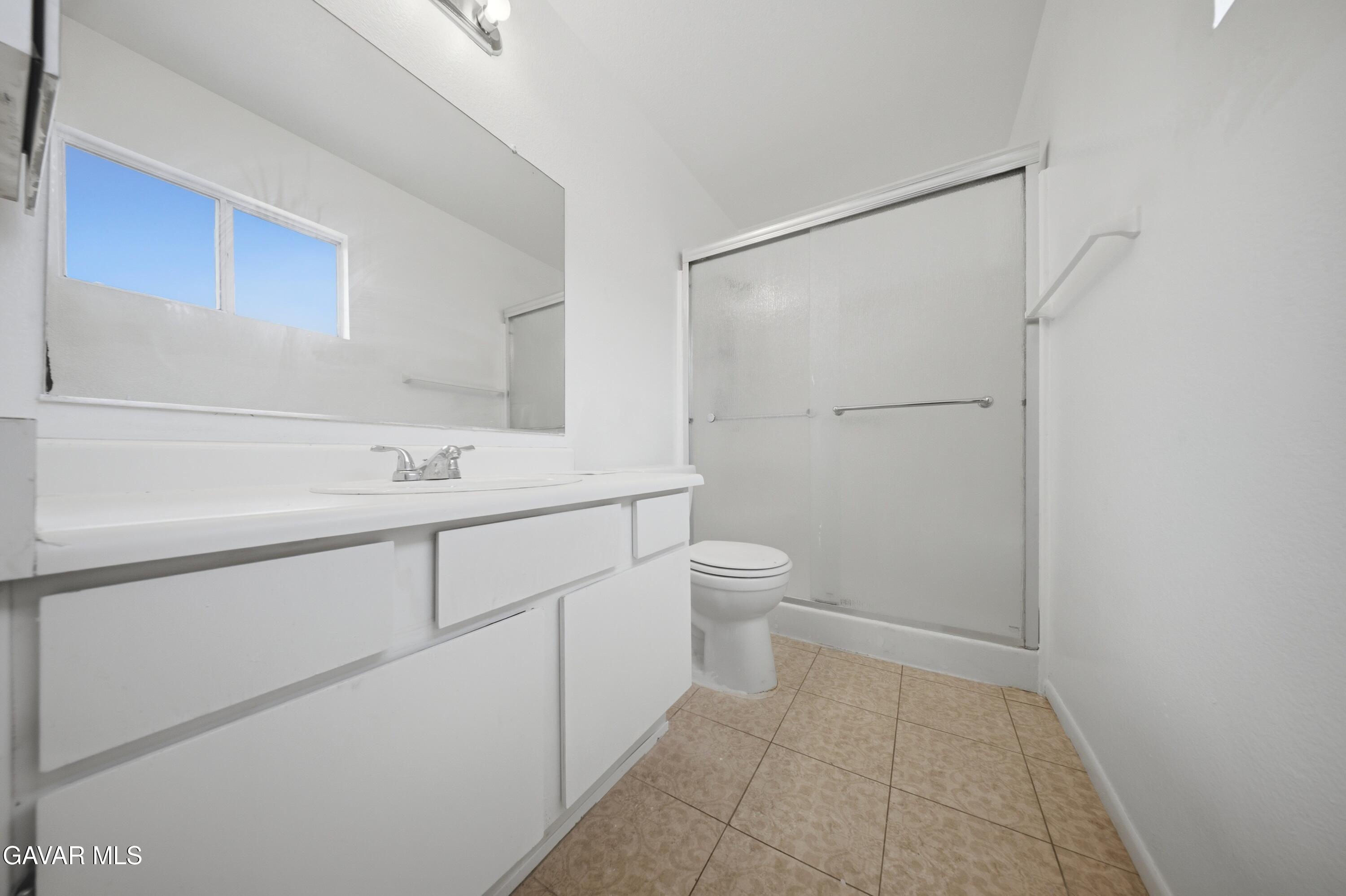 1325 Bradford Avenue Property Photo 10