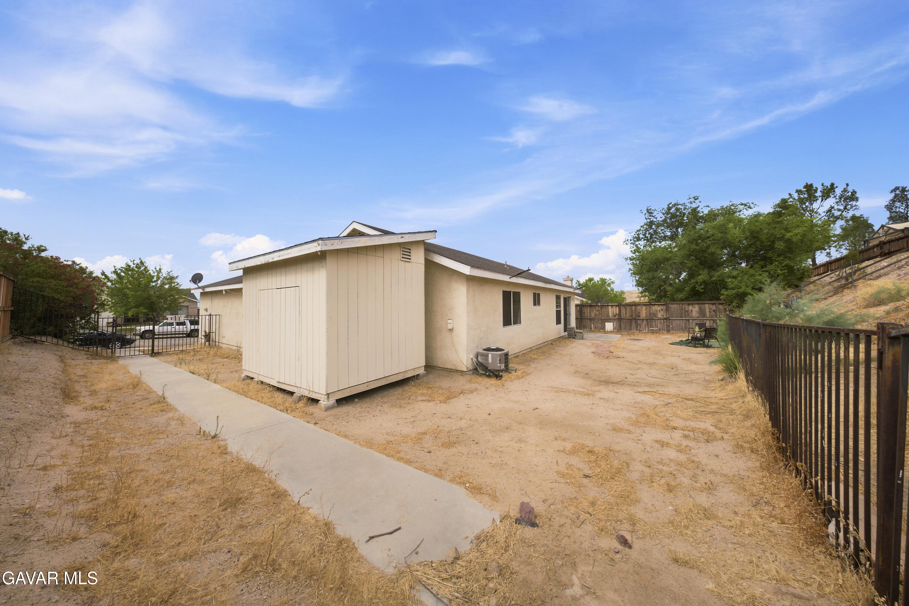 1325 Bradford Avenue Property Photo 13