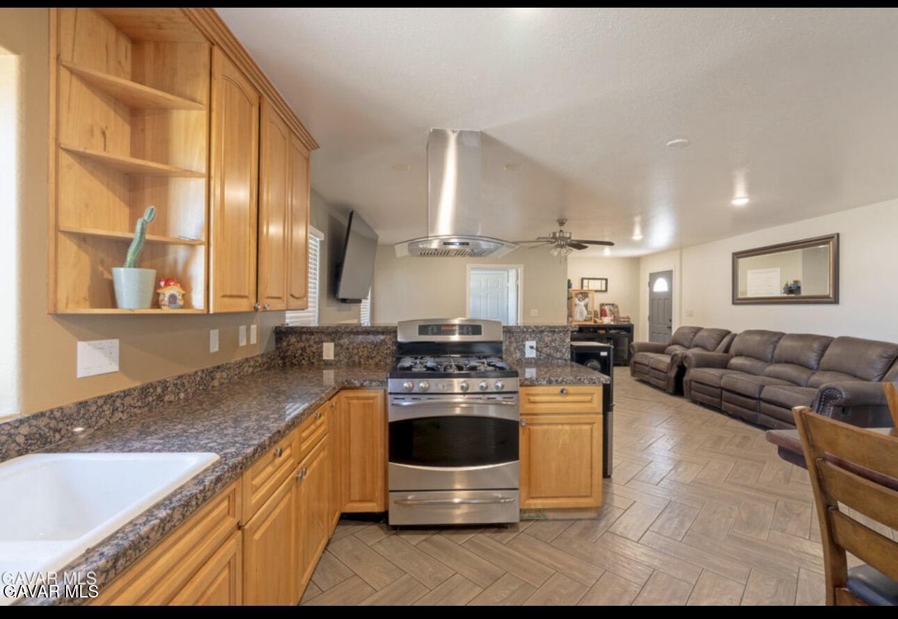 37551 29th Street Property Photo 6