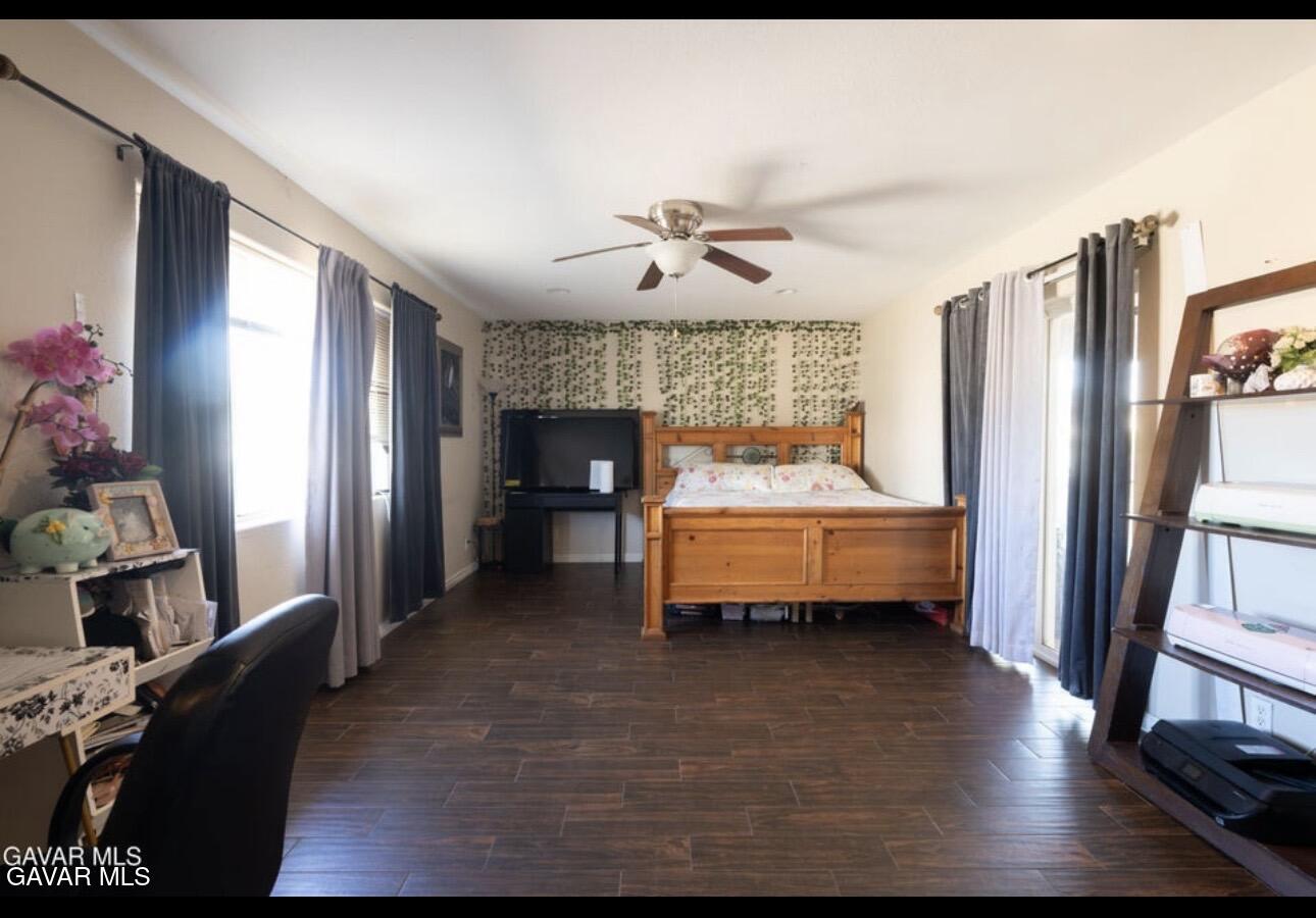 37551 29th Street Property Photo 11