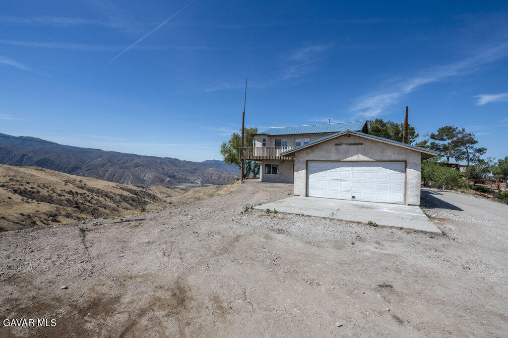 30668 3/4 Tick Canyon Property Photo 2