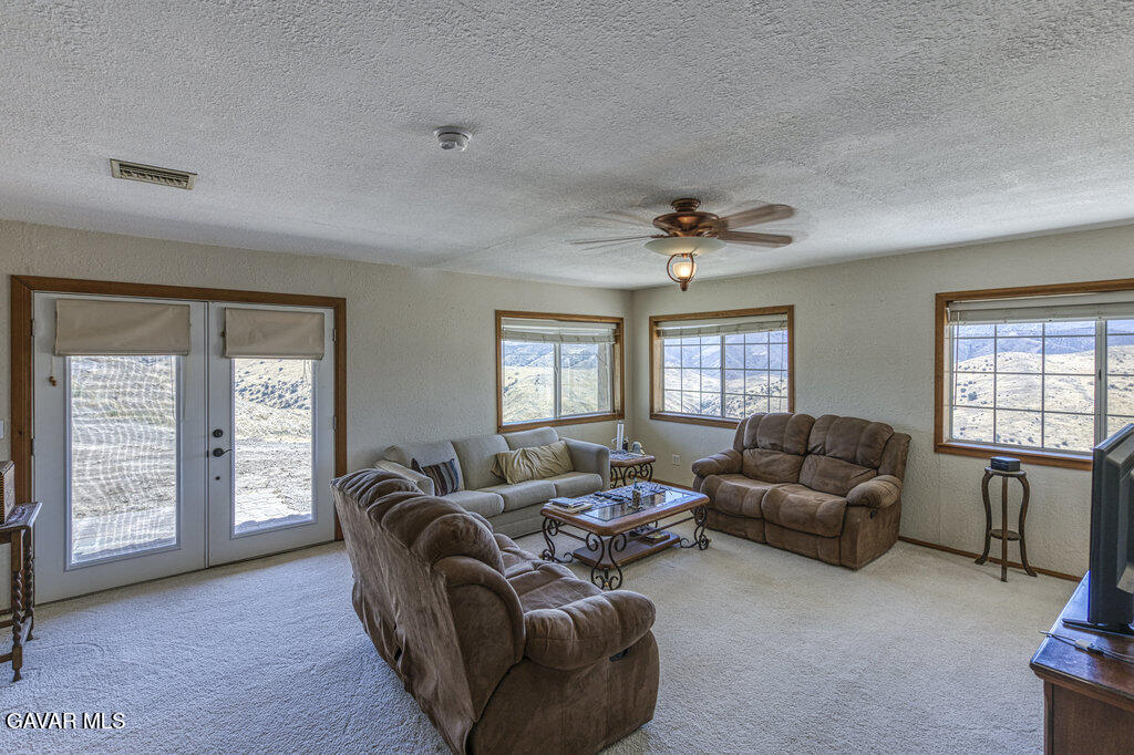 30668 3/4 Tick Canyon Property Photo 17