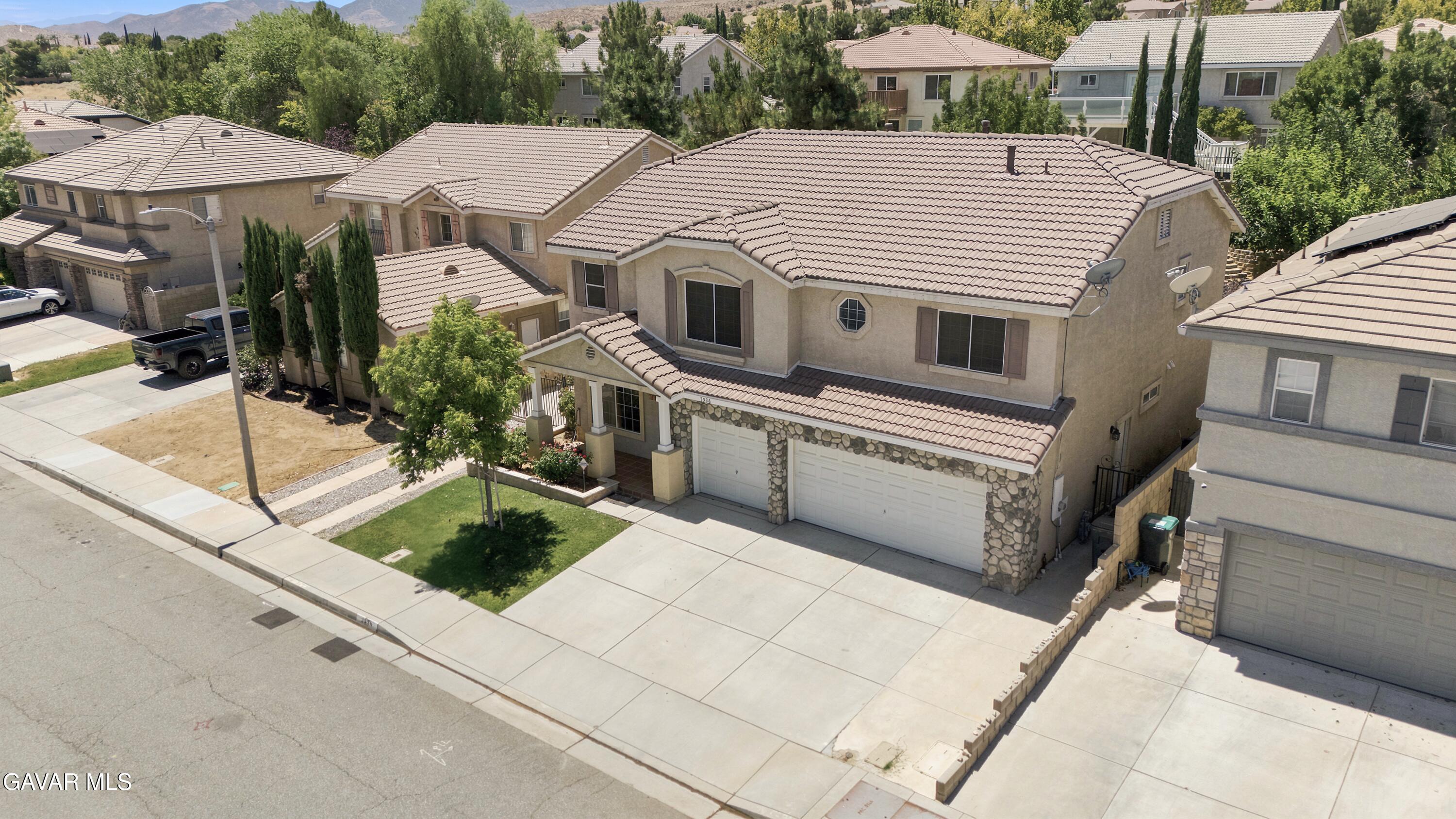 3536 Parkmeadow Court Property Photo 4