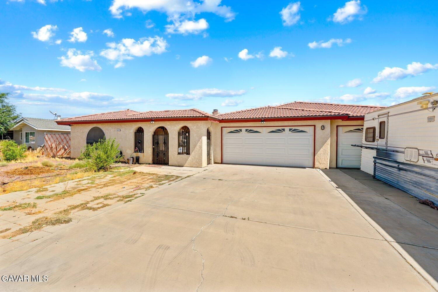 9121 Grove Avenue Property Photo 4