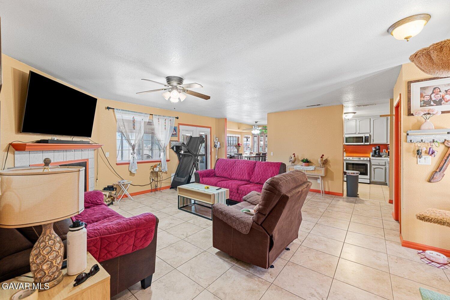 9121 Grove Avenue Property Photo 11