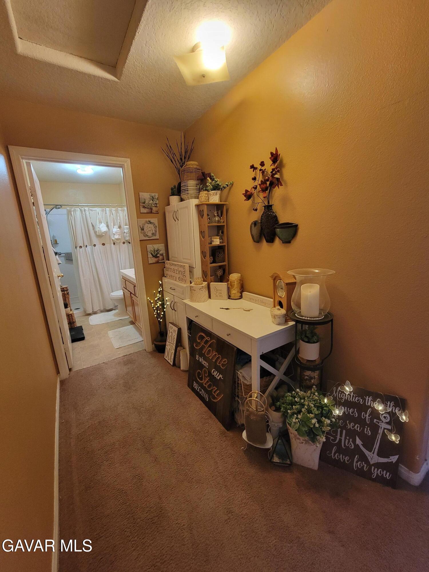 10216 E Avenue R 10 Property Photo 9