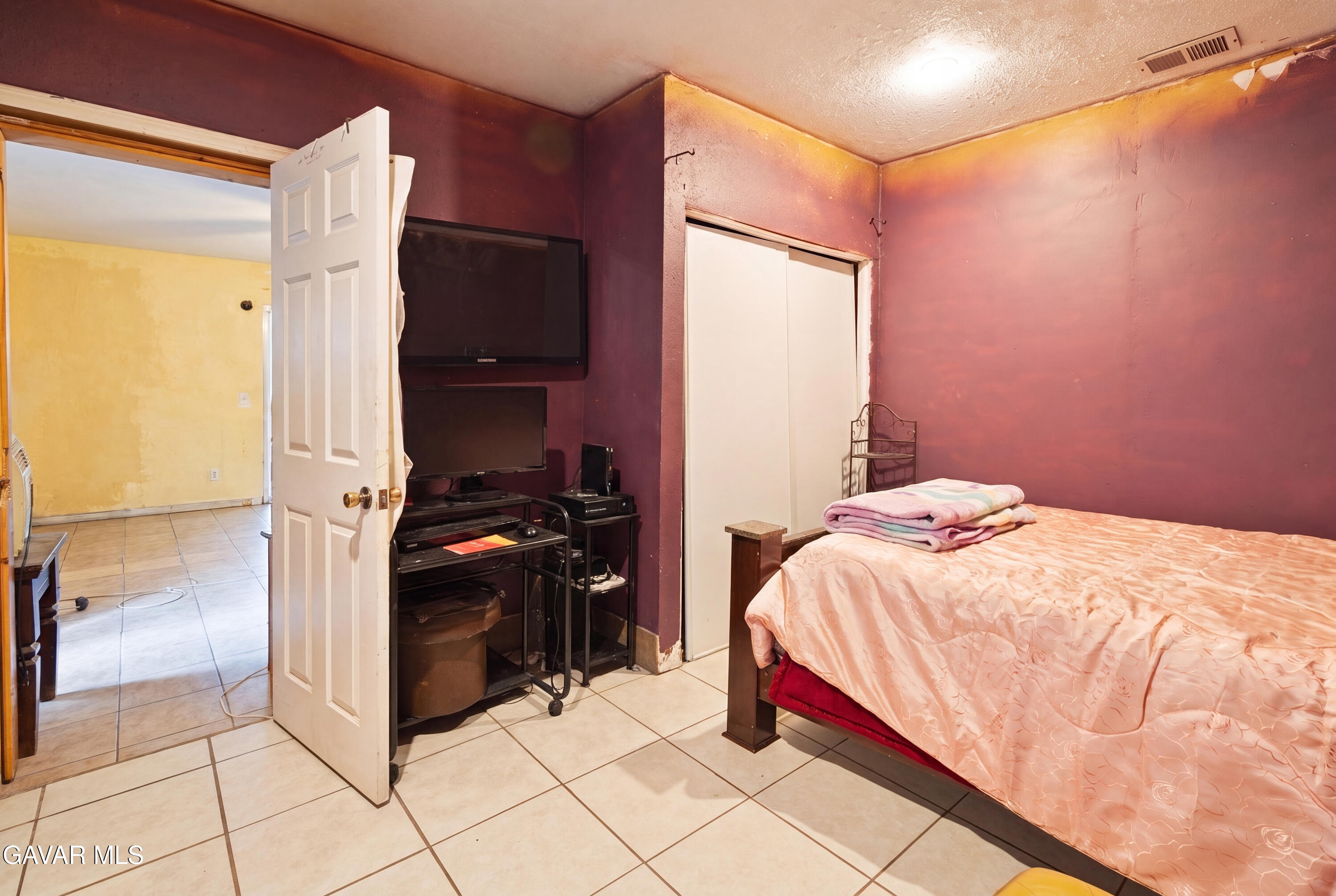 37617 27th Street Property Photo 15