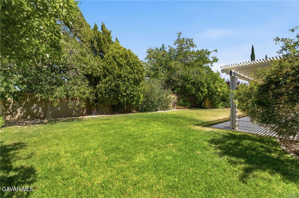 44050 27th Street Property Photo 33