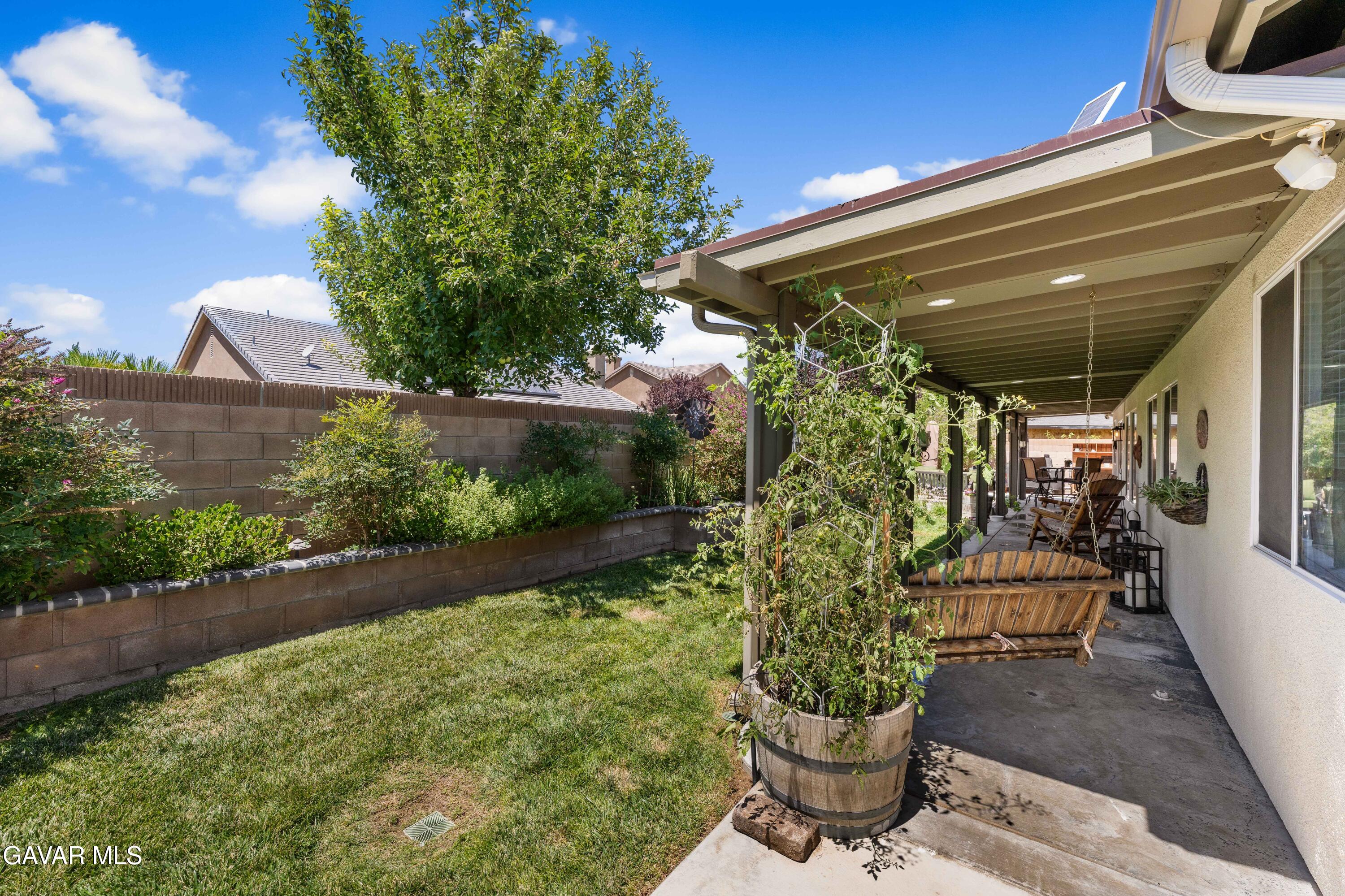 44523 Palo Verde Street Property Photo 53