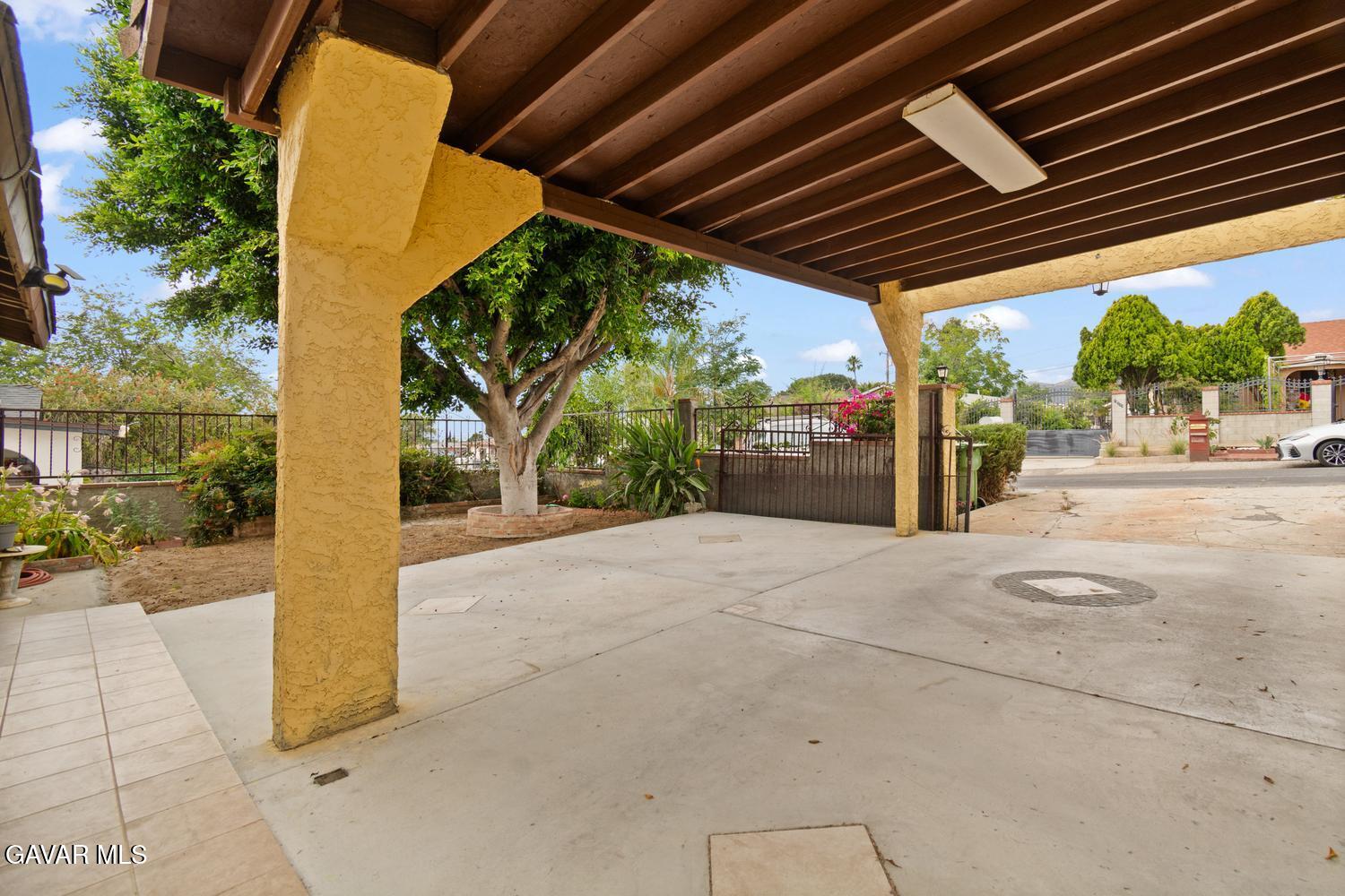 13260 Raven Street Property Photo 3