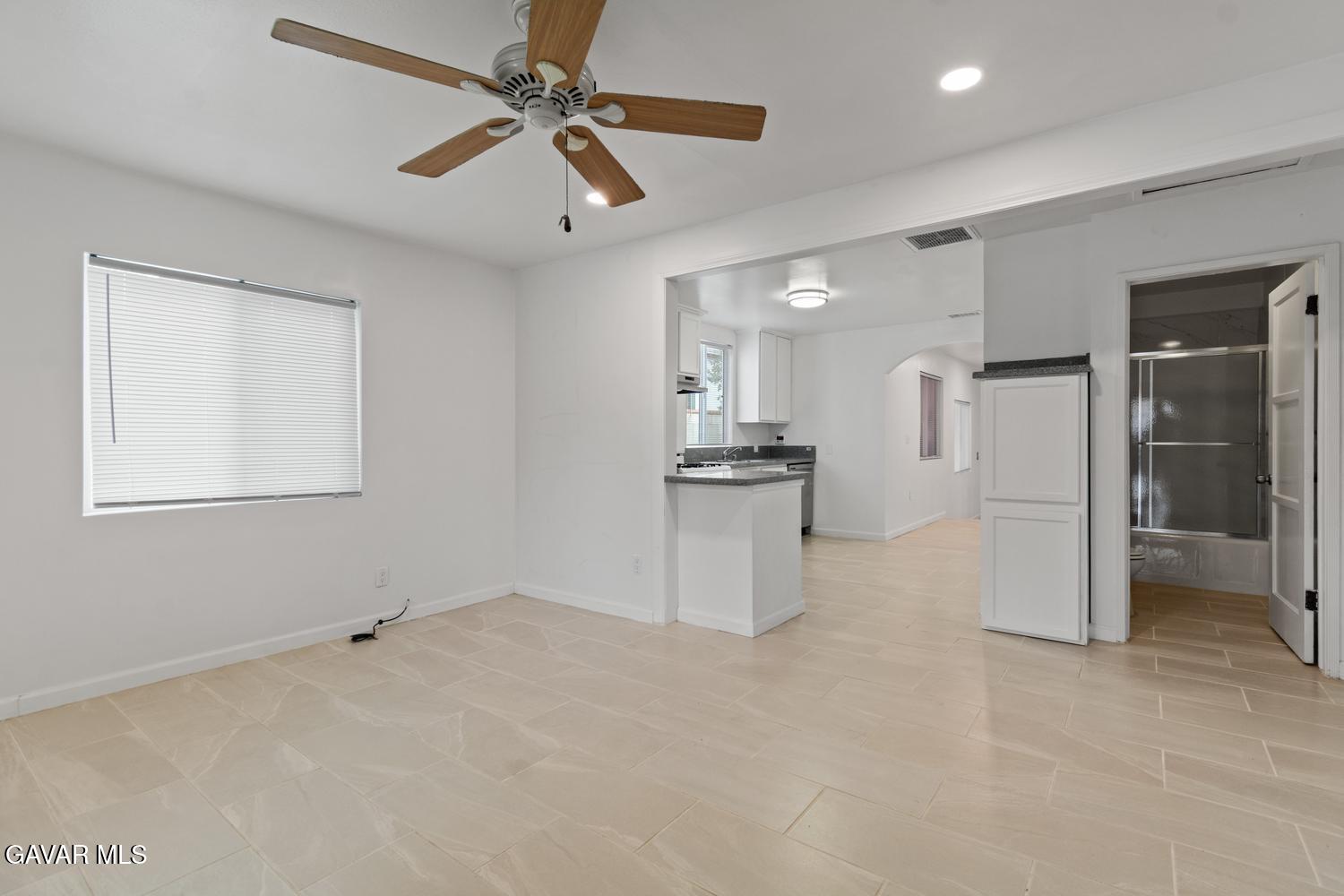 13260 Raven Street Property Photo 6
