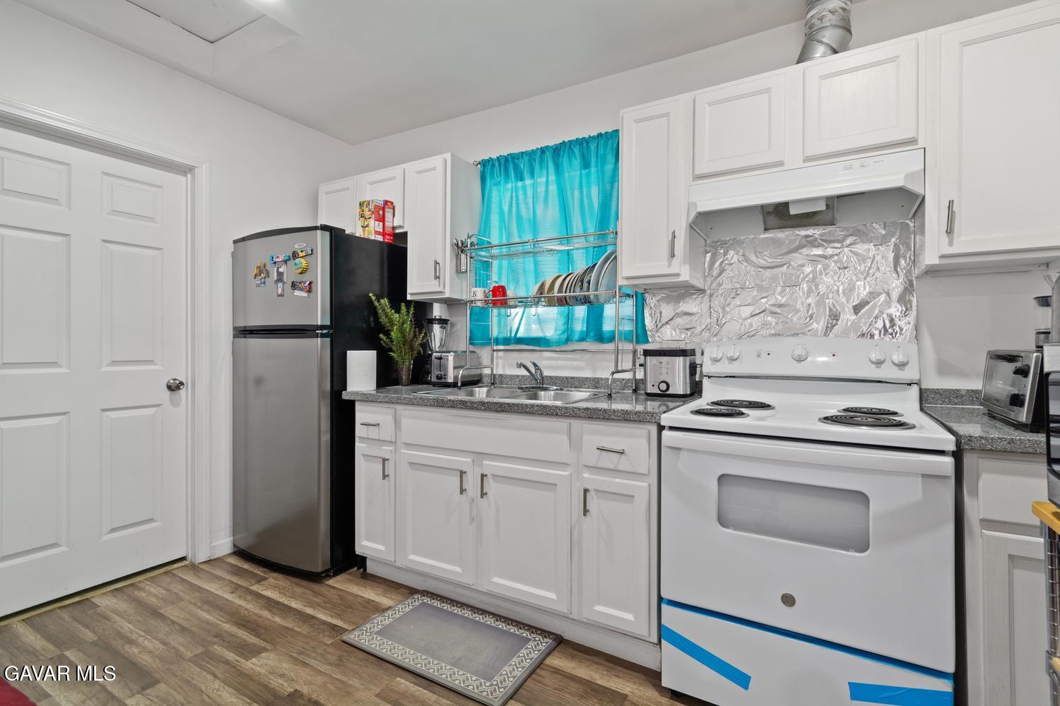 13260 Raven Street Property Photo 28