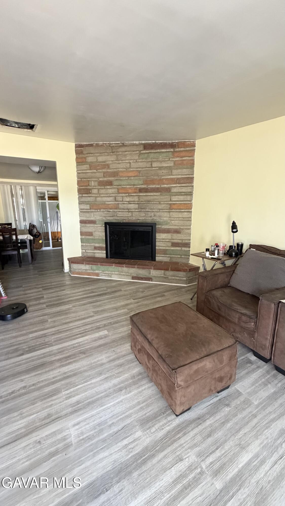 44423 3rd Street Property Photo 3
