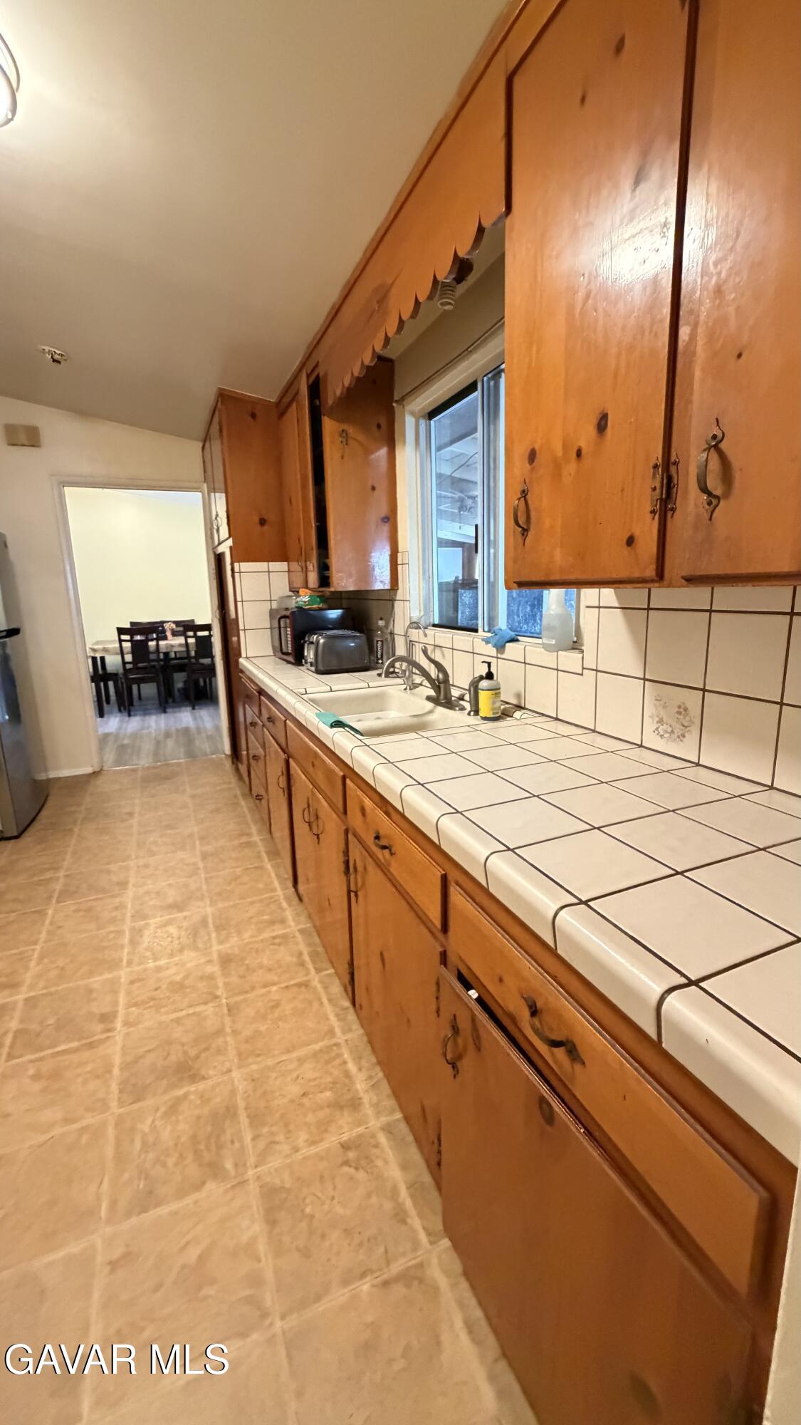 44423 3rd Street Property Photo 10