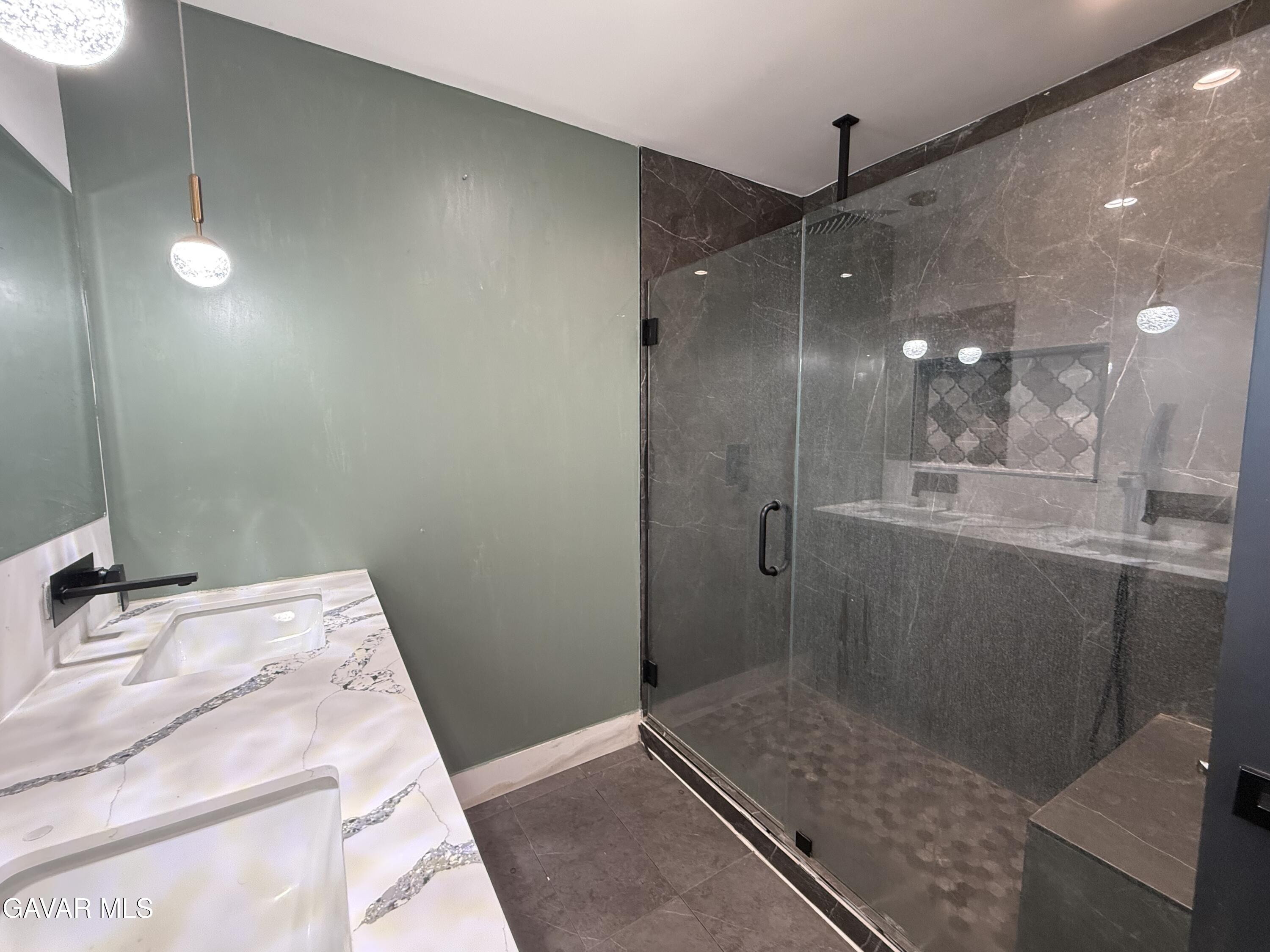 538 Heyer Street Property Photo 10