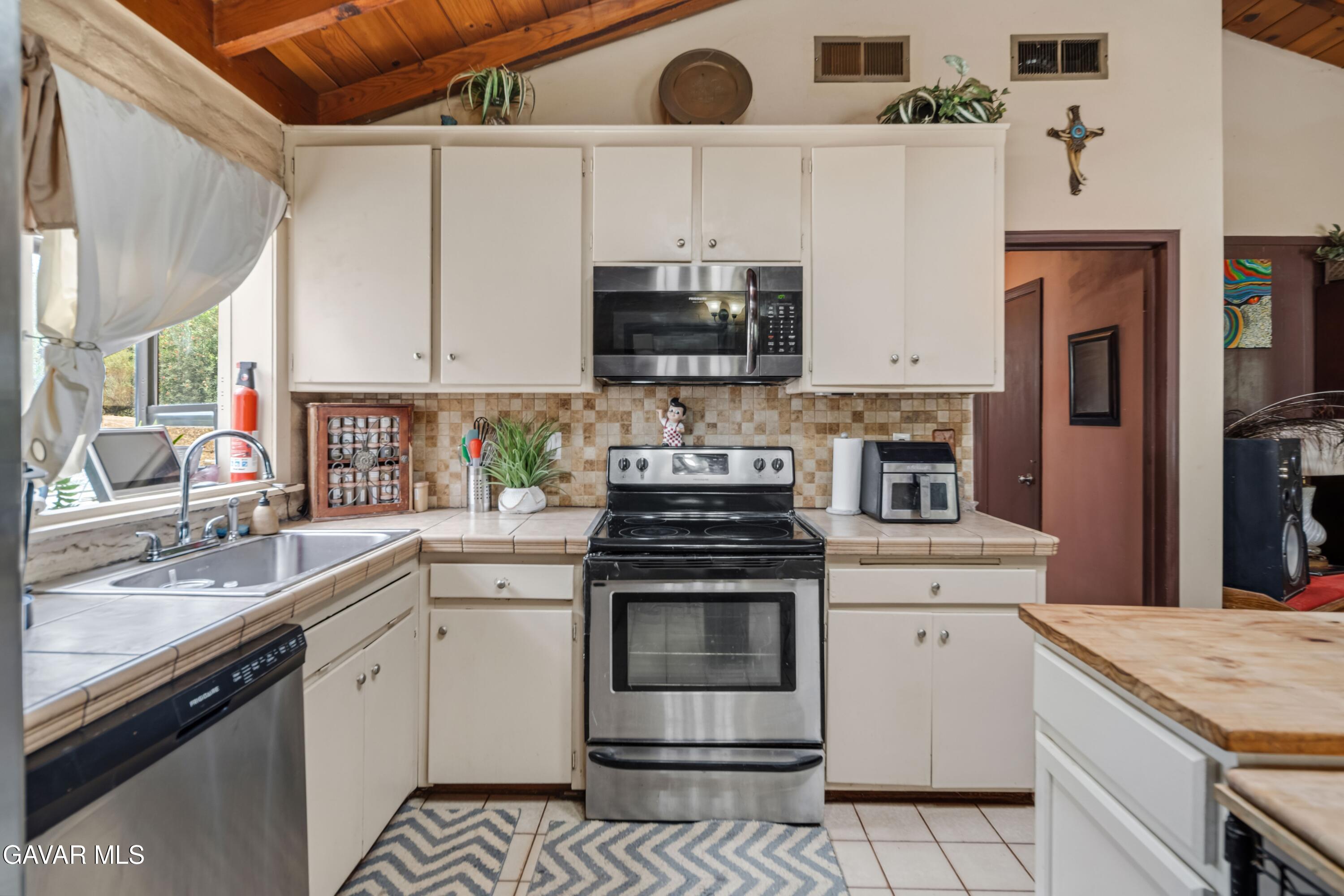 42766 Ranch Club Road Property Photo 12