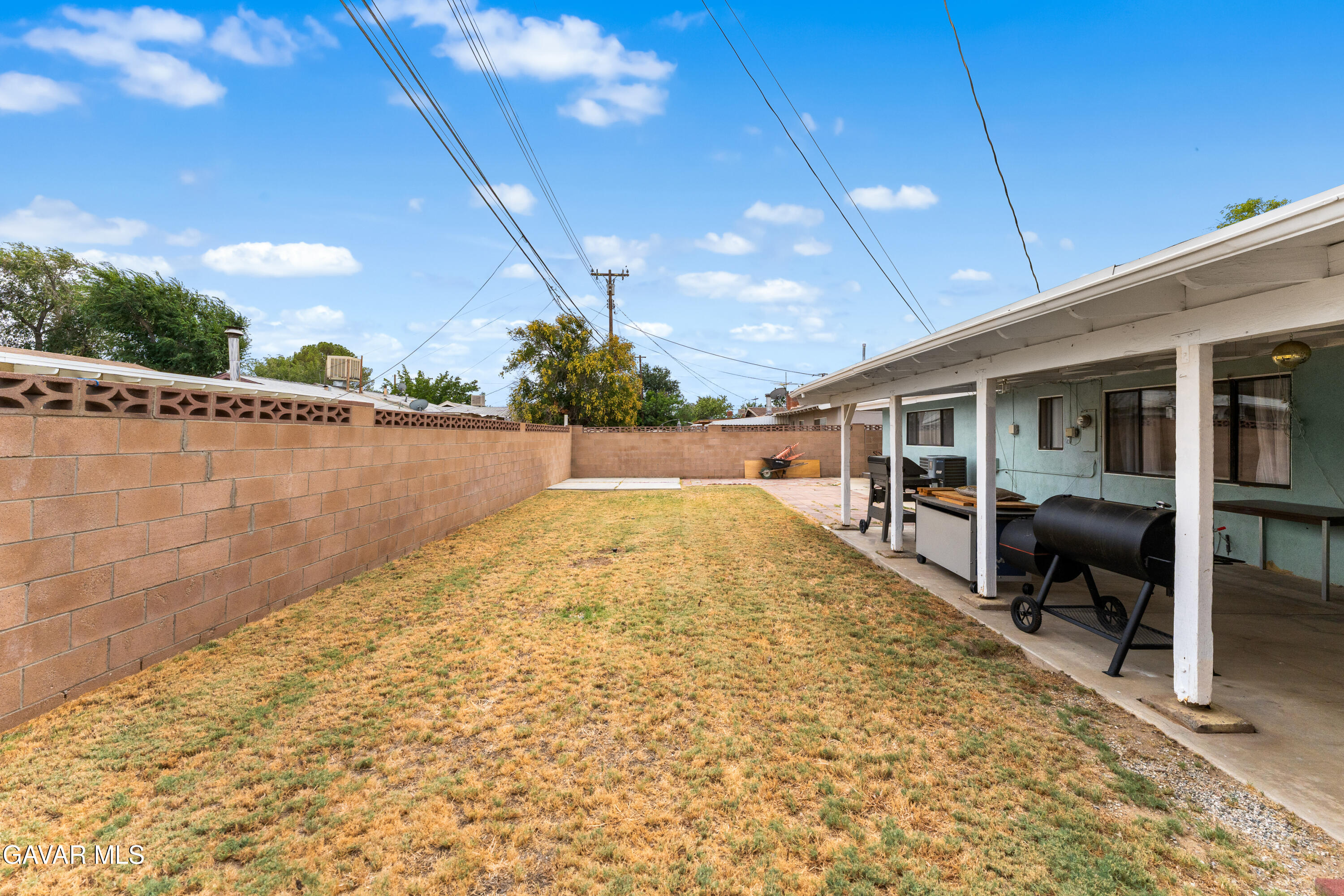 45228 Lorimer Avenue Property Photo 34