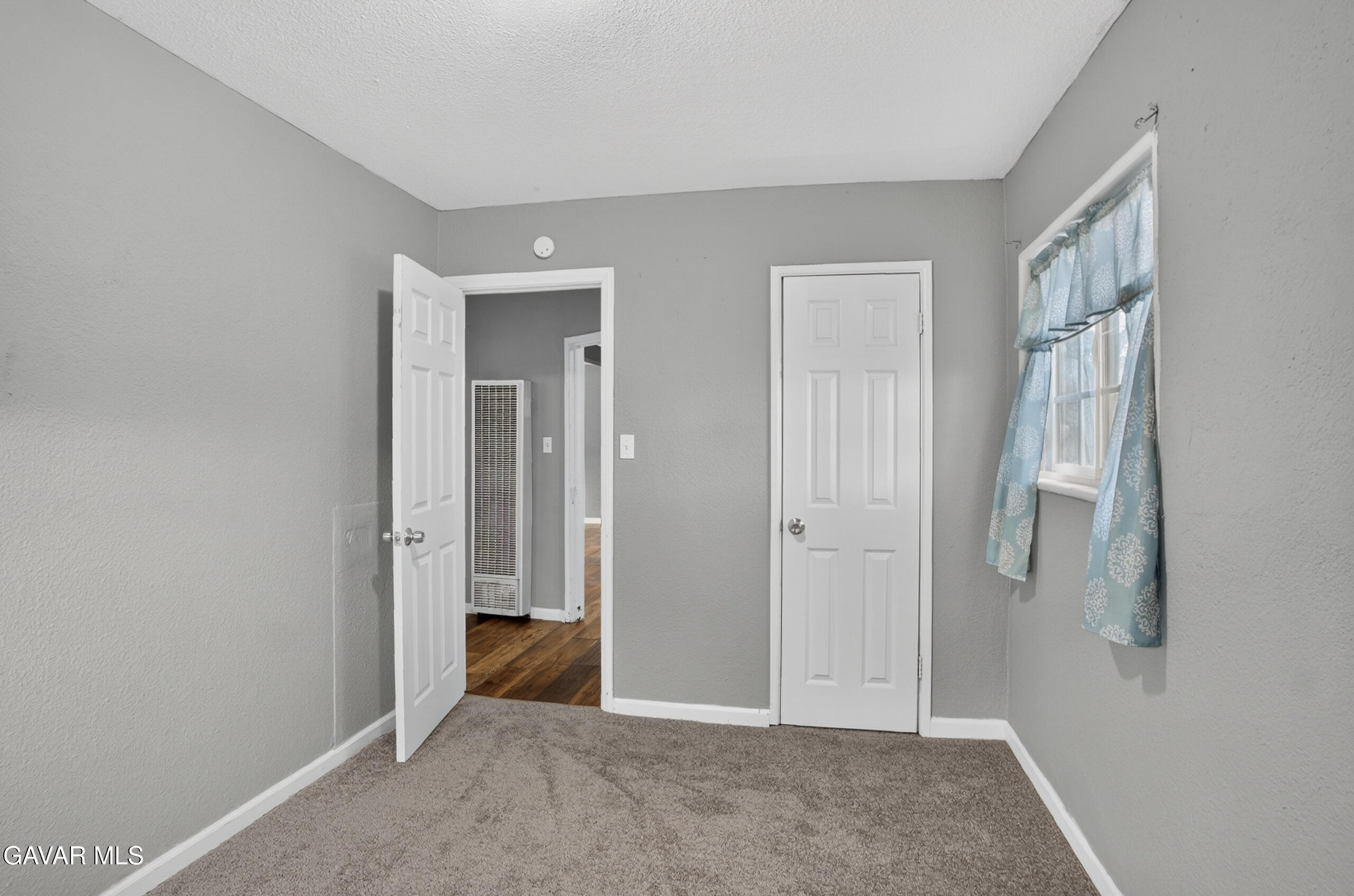 1109 W Oldfield Street Property Photo 10