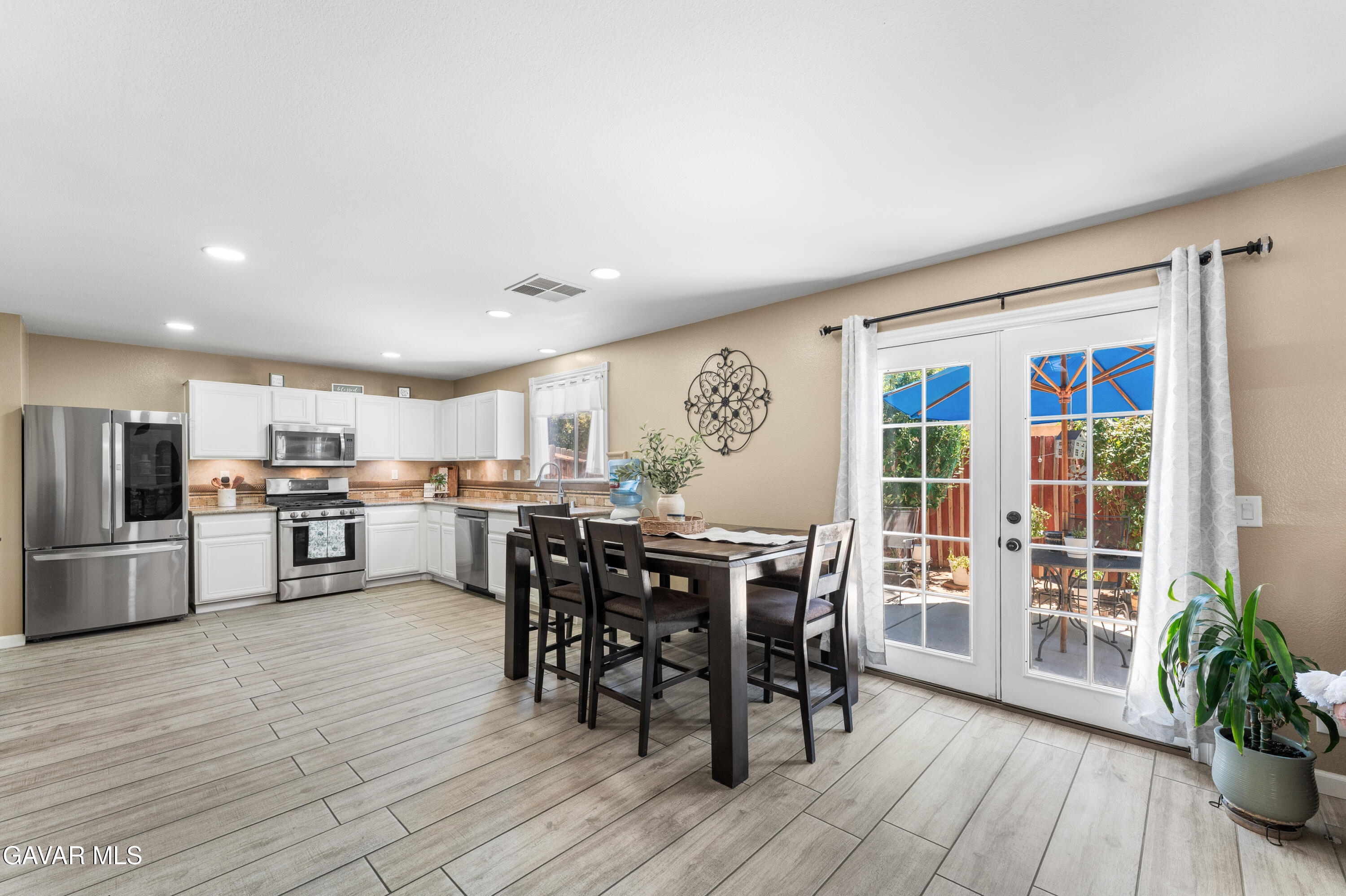 40326 Reata Road Property Photo 10