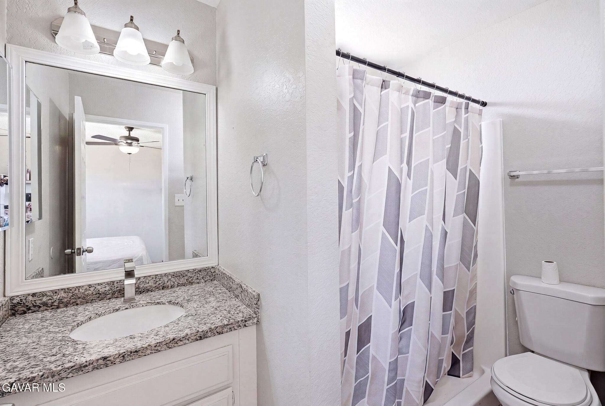 3448 W Roxbury Street Property Photo 14