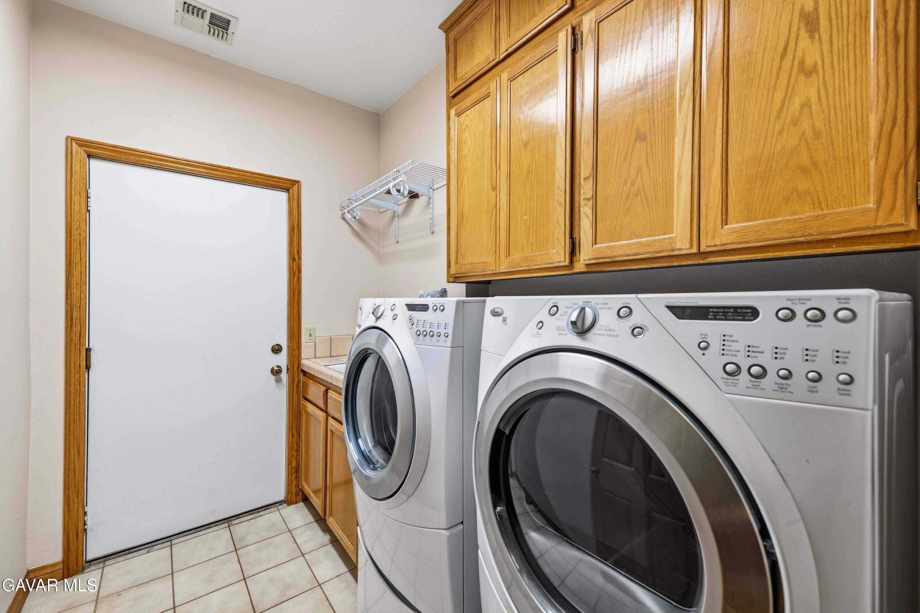 41504 Bristle Cone Drive Property Photo 45