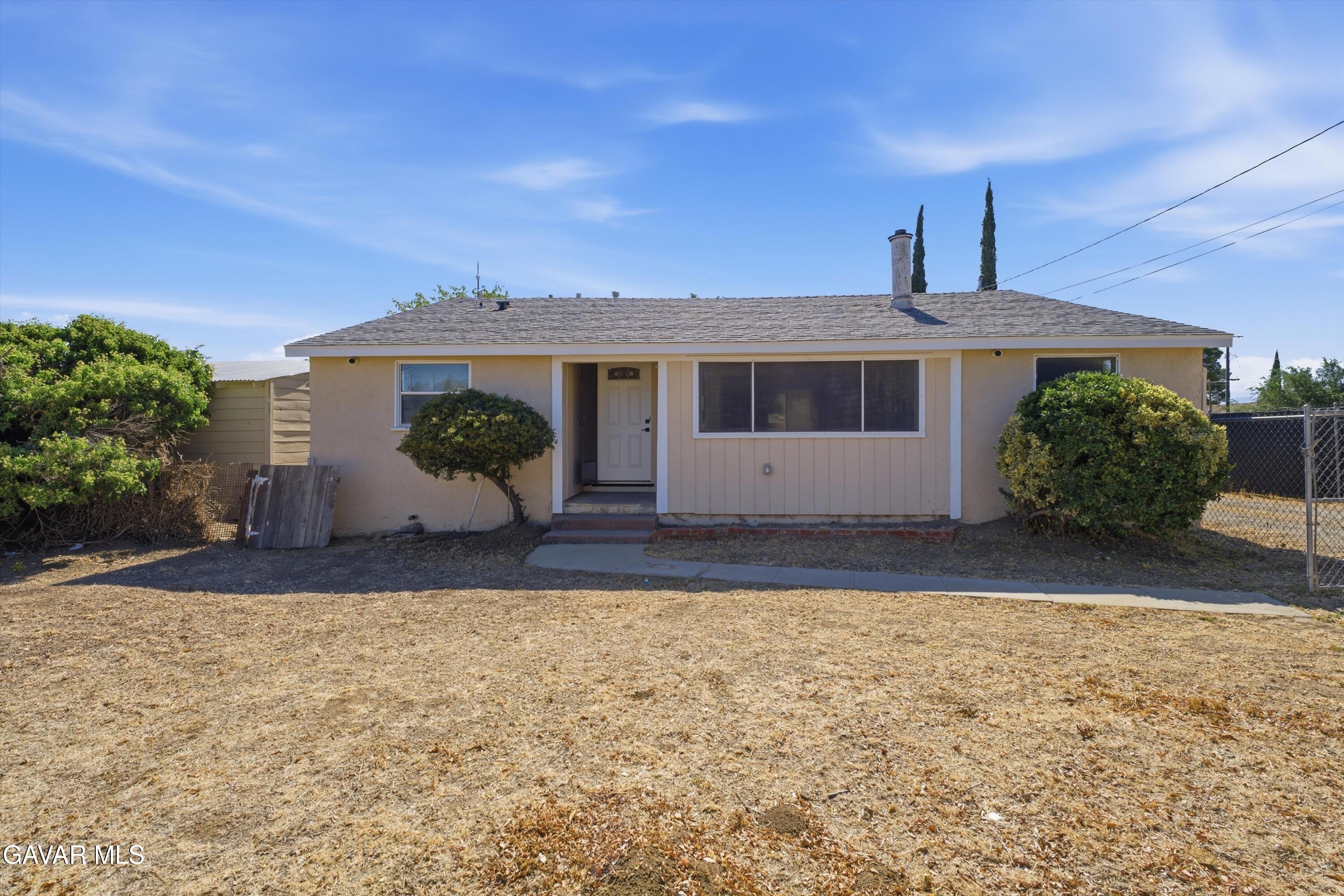 39018 8th Street Property Photo 2