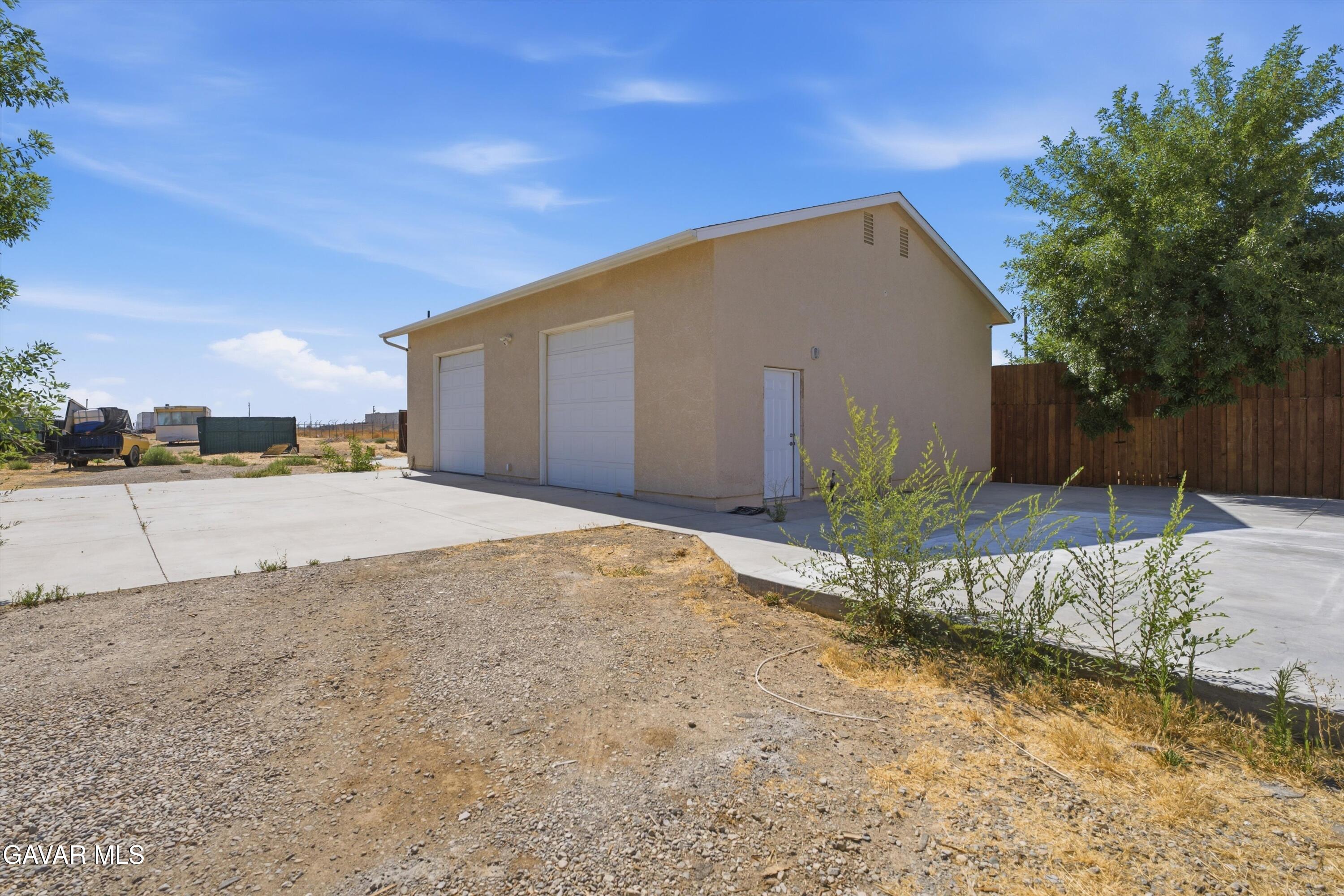 39018 8th Street Property Photo 26