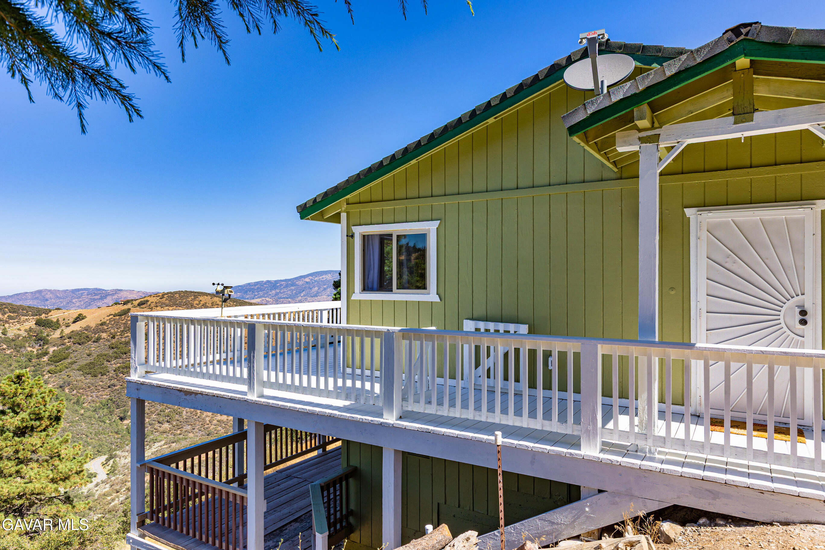 17075 Matterhorn Drive Property Photo 3