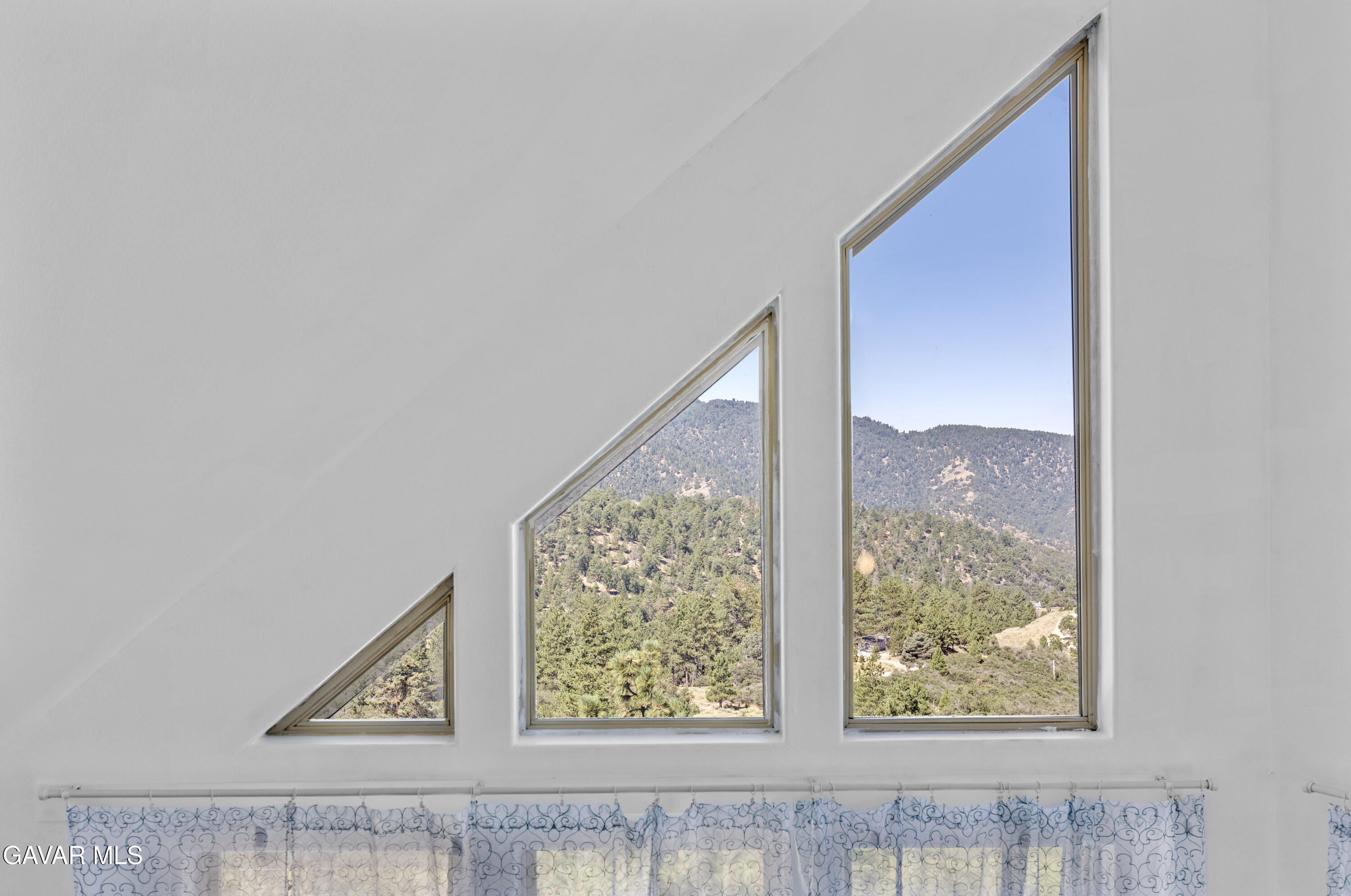 17075 Matterhorn Drive Property Photo 22