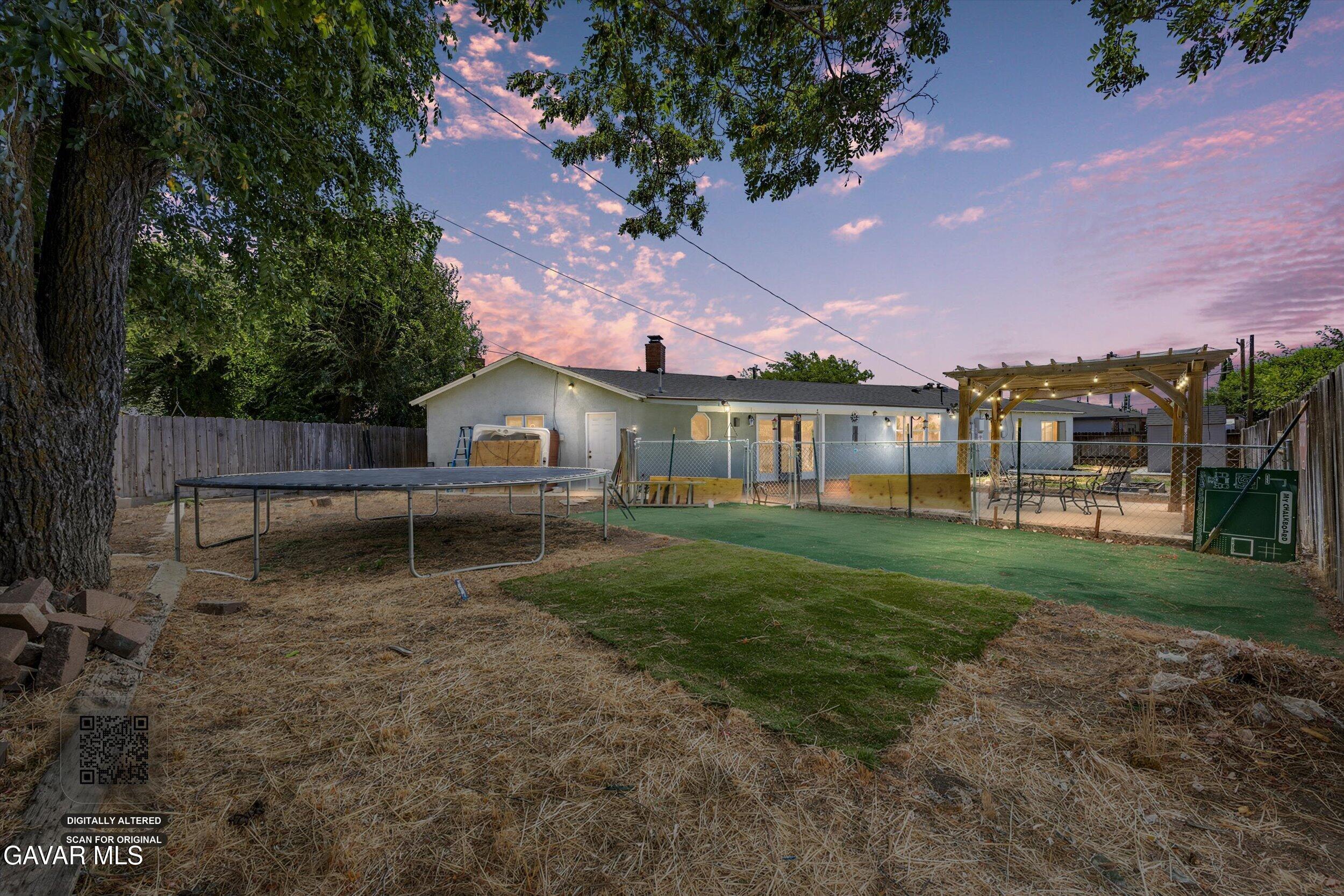 814 Bamboo Court Property Photo 3