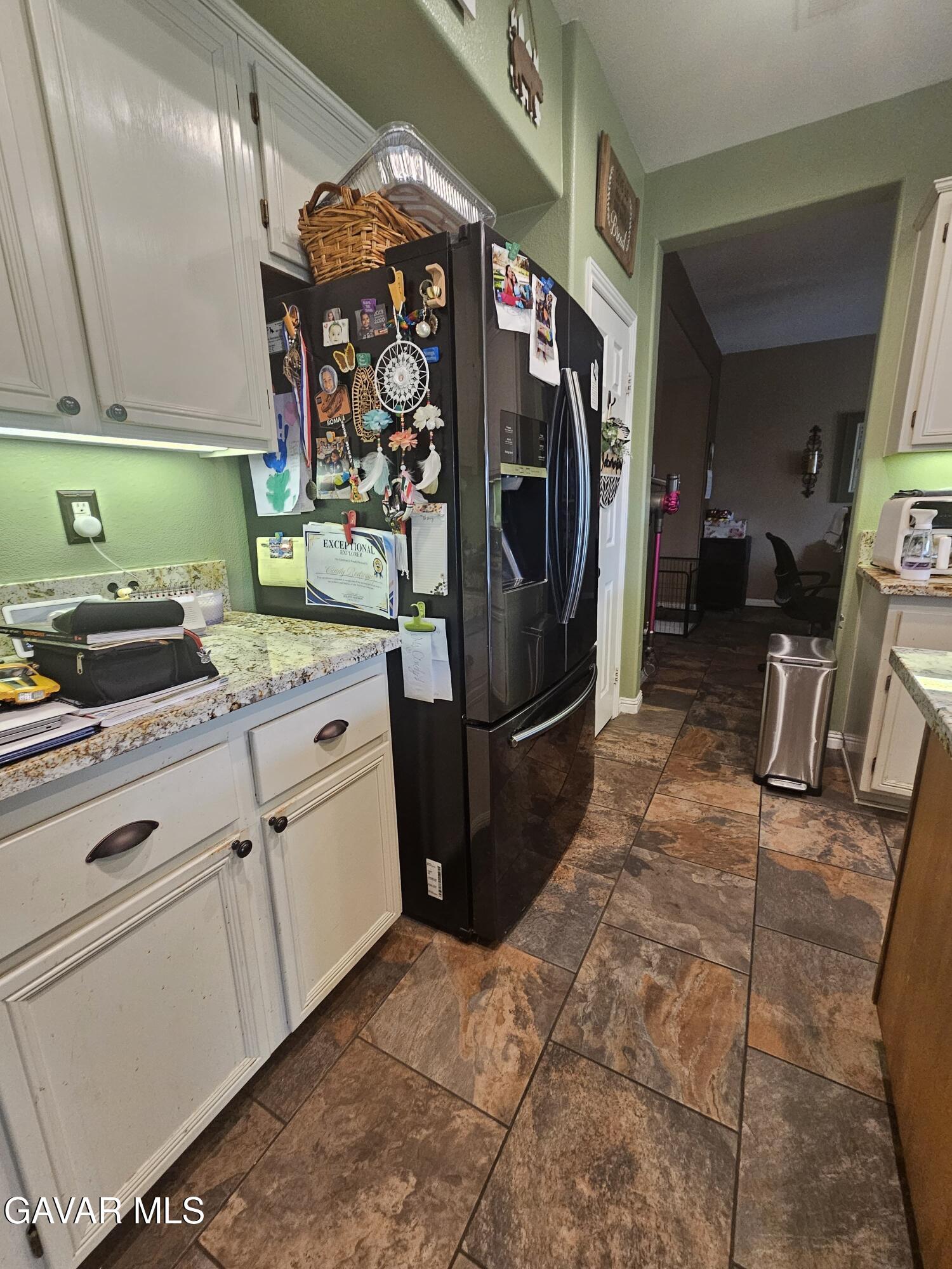 1054 E Avenue K-11 Property Photo 6