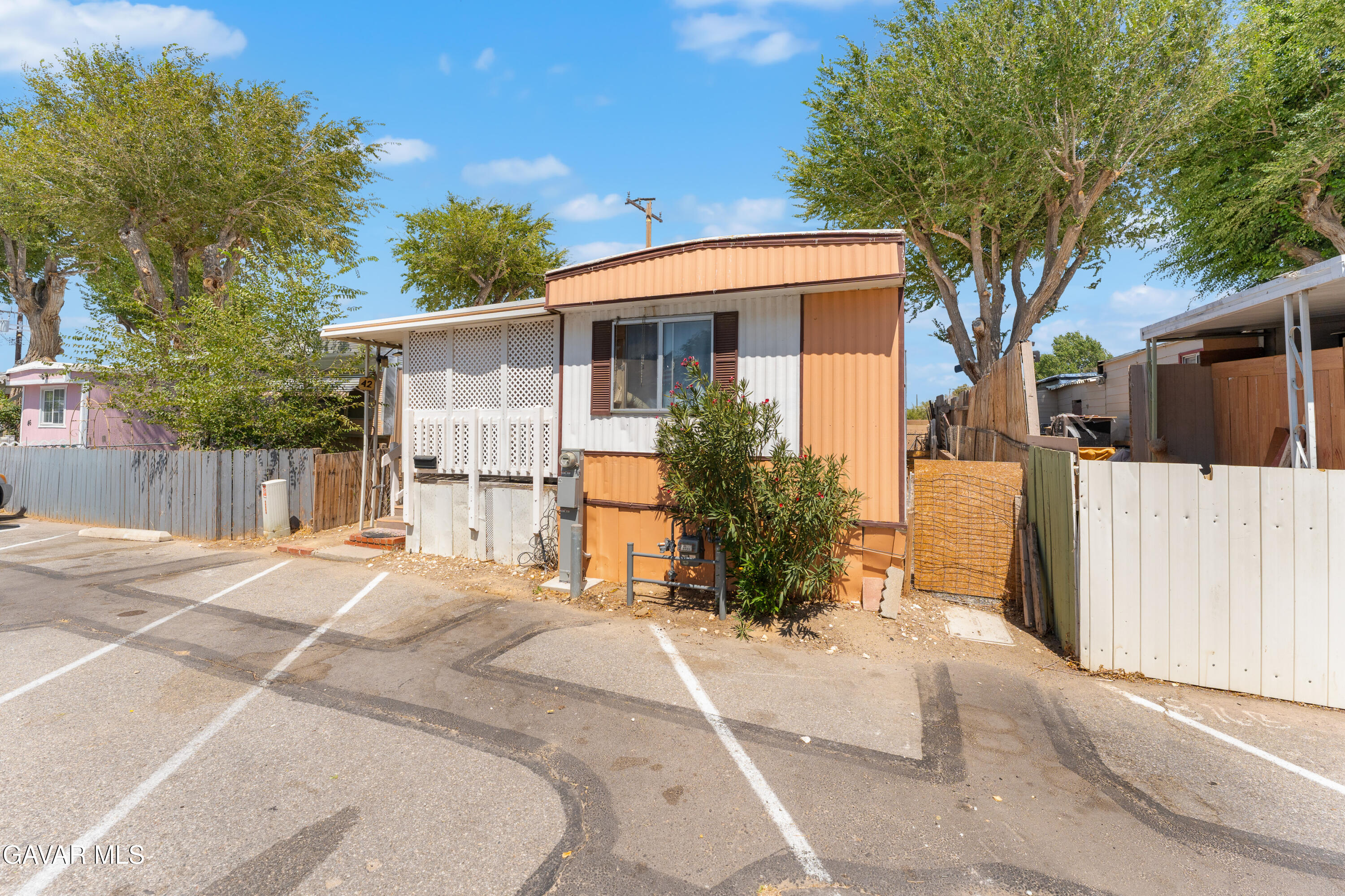 1617 E Avenue I, 42 Property Photo 1