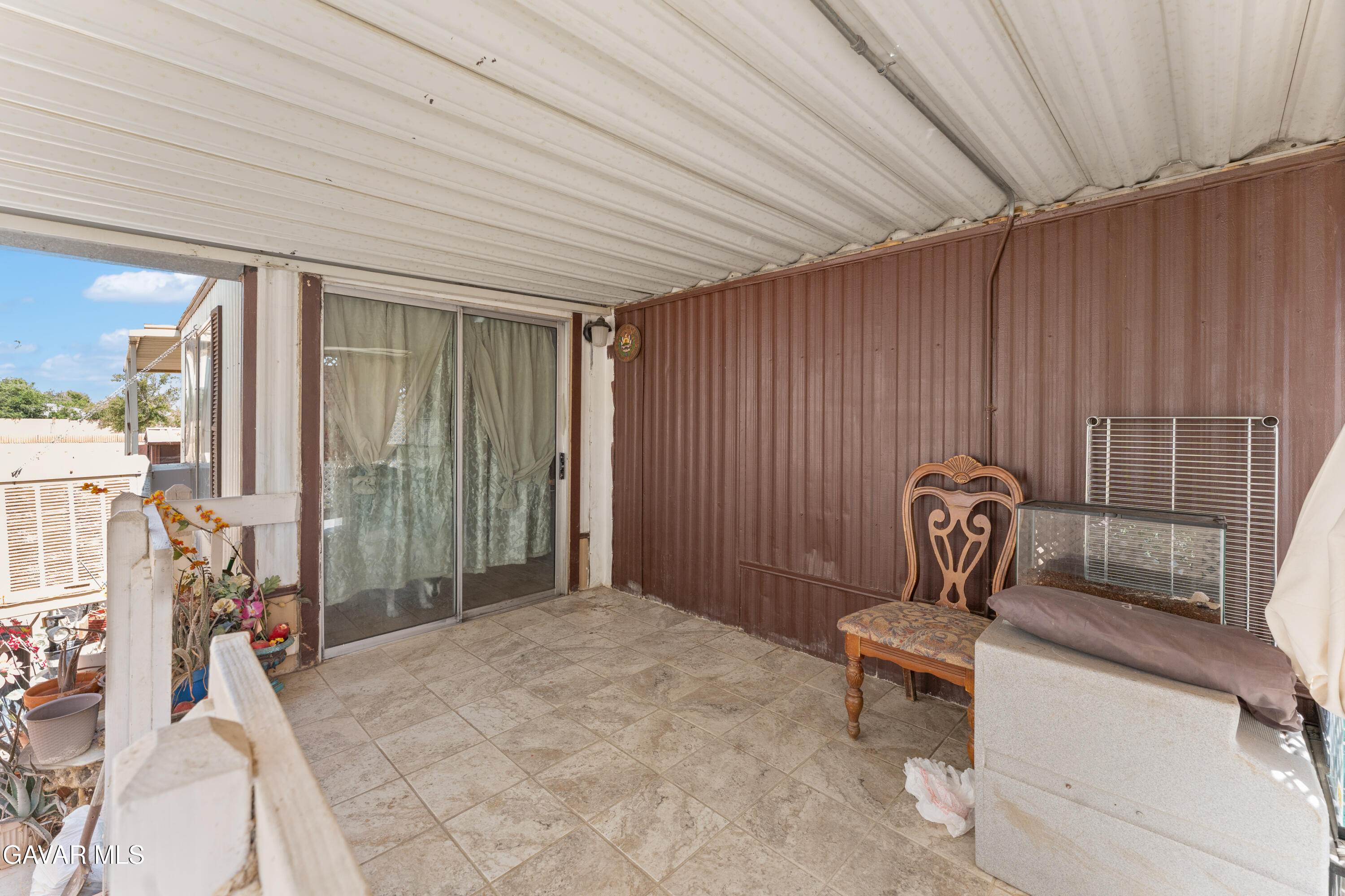 1617 E Avenue I, 42 Property Photo 2