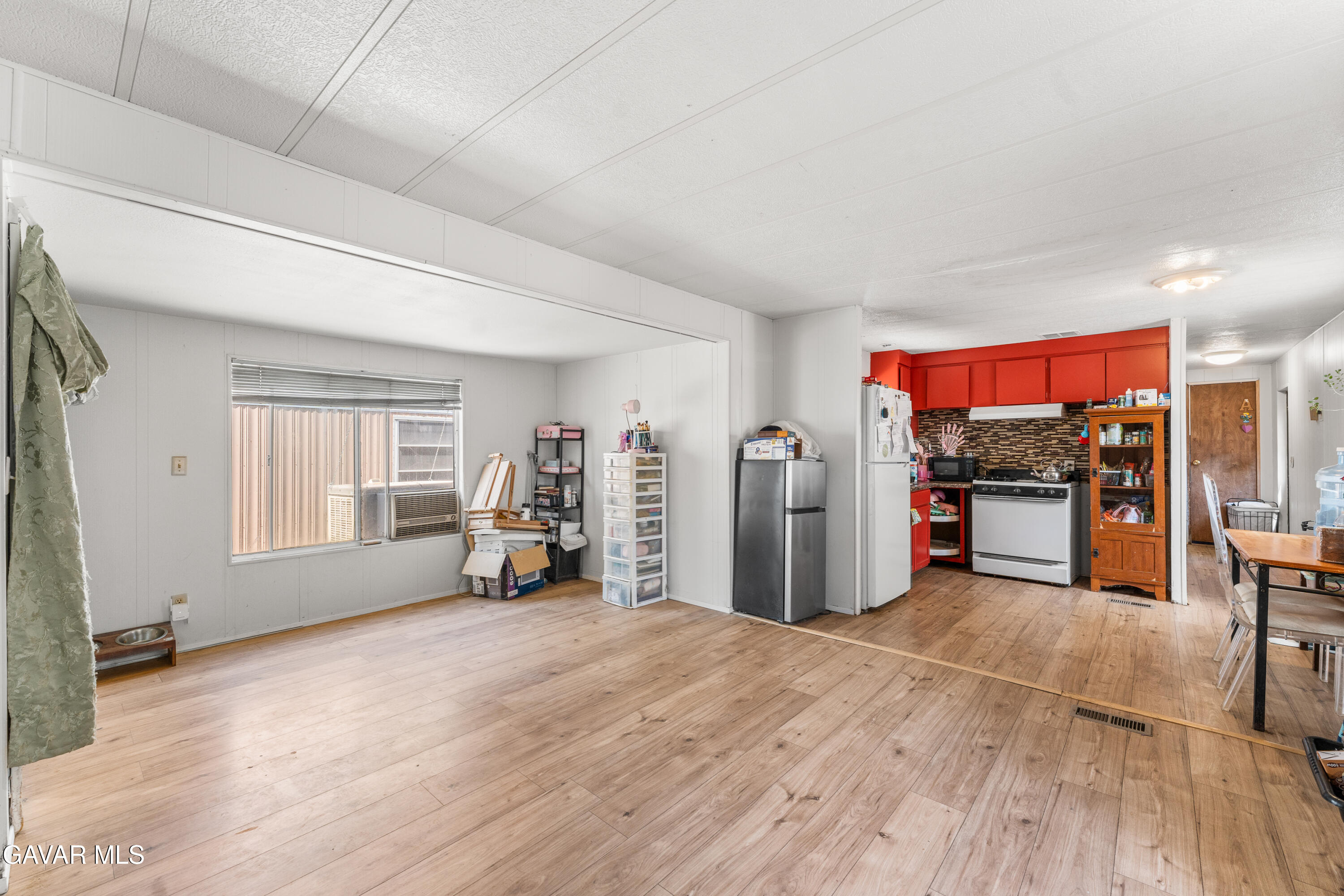1617 E Avenue I, 42 Property Photo 6