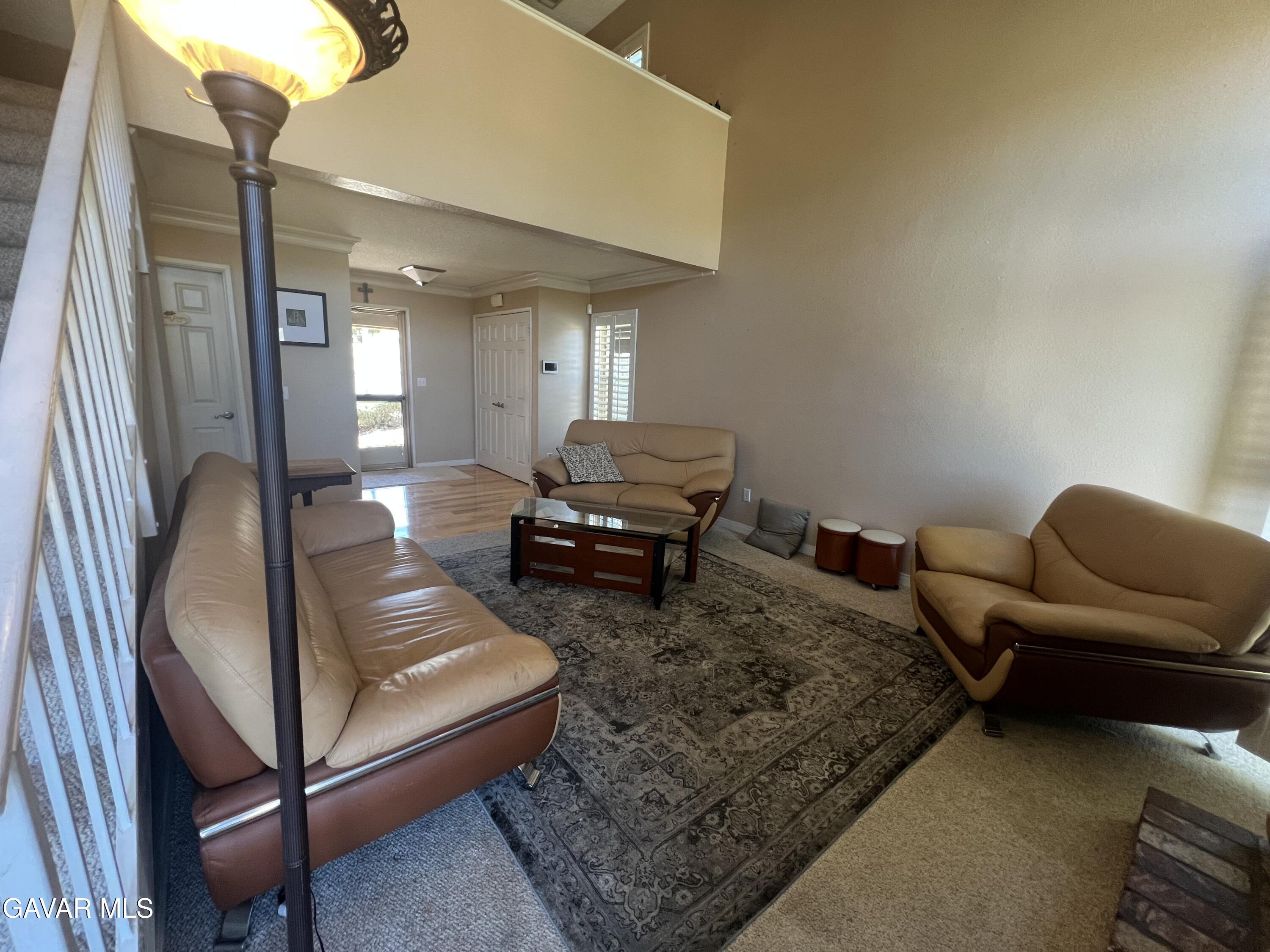 18571 Glenview Court Property Photo 10