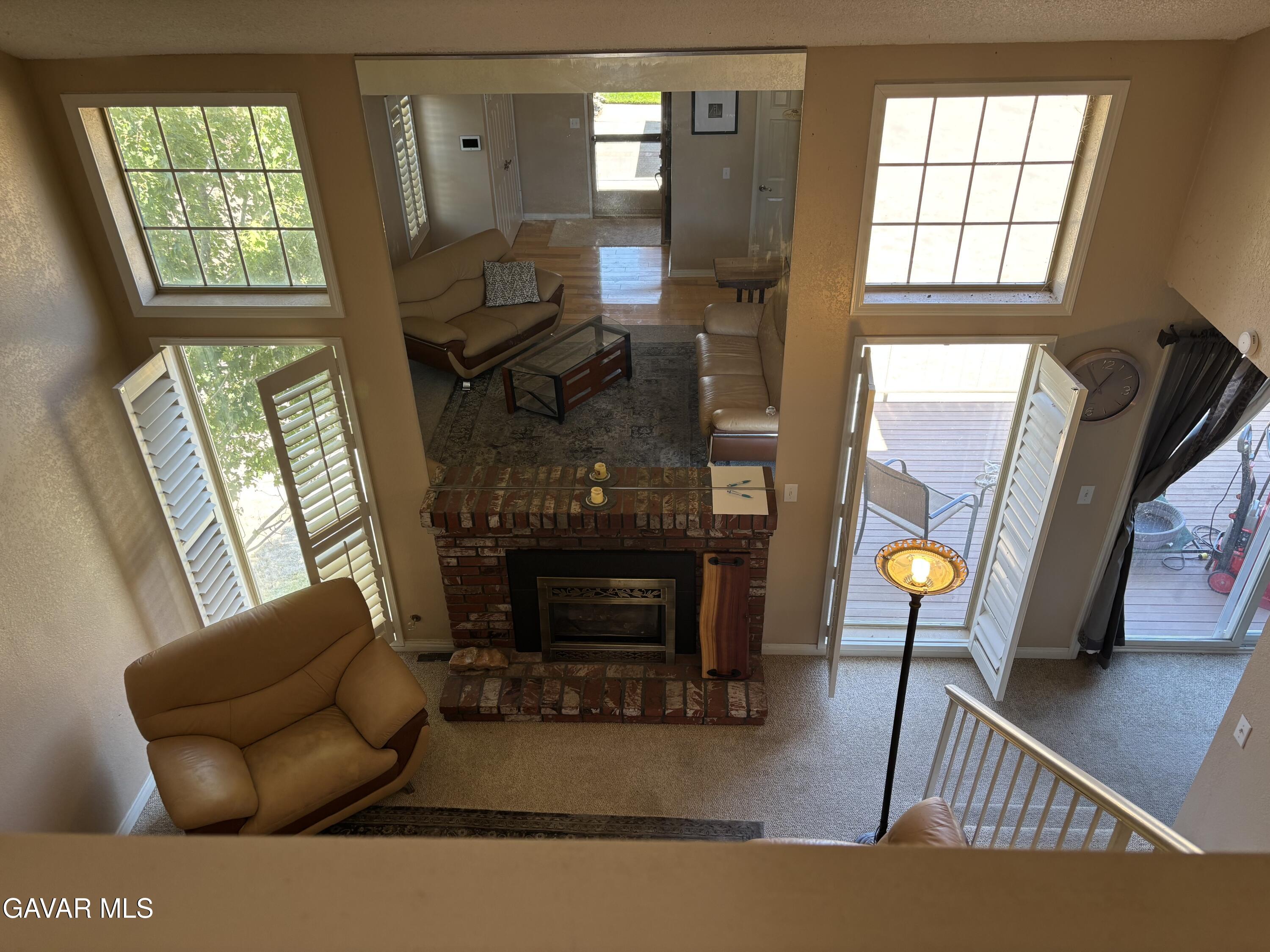 18571 Glenview Court Property Photo 11