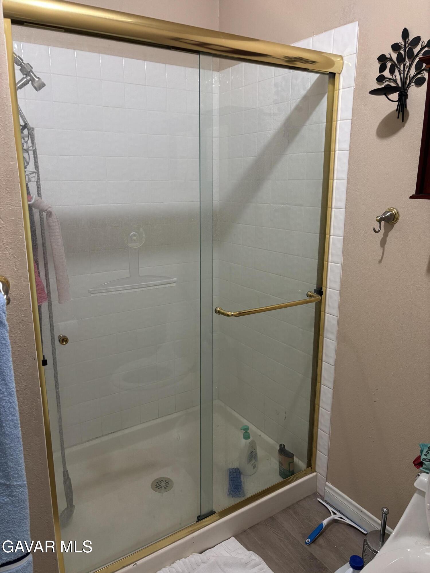 18571 Glenview Court Property Photo 26