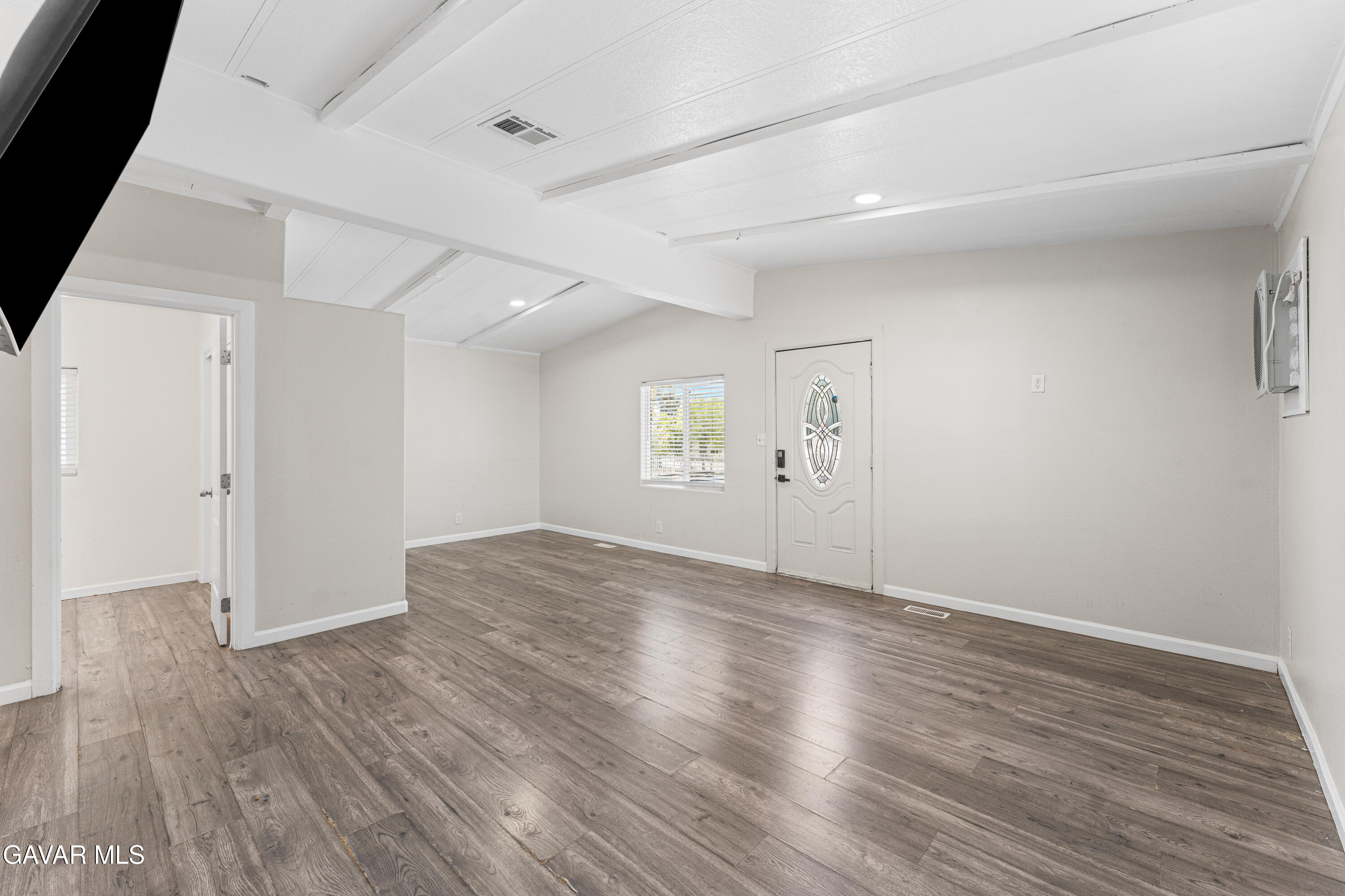 1301 E Avenue I, 421 Property Photo 10