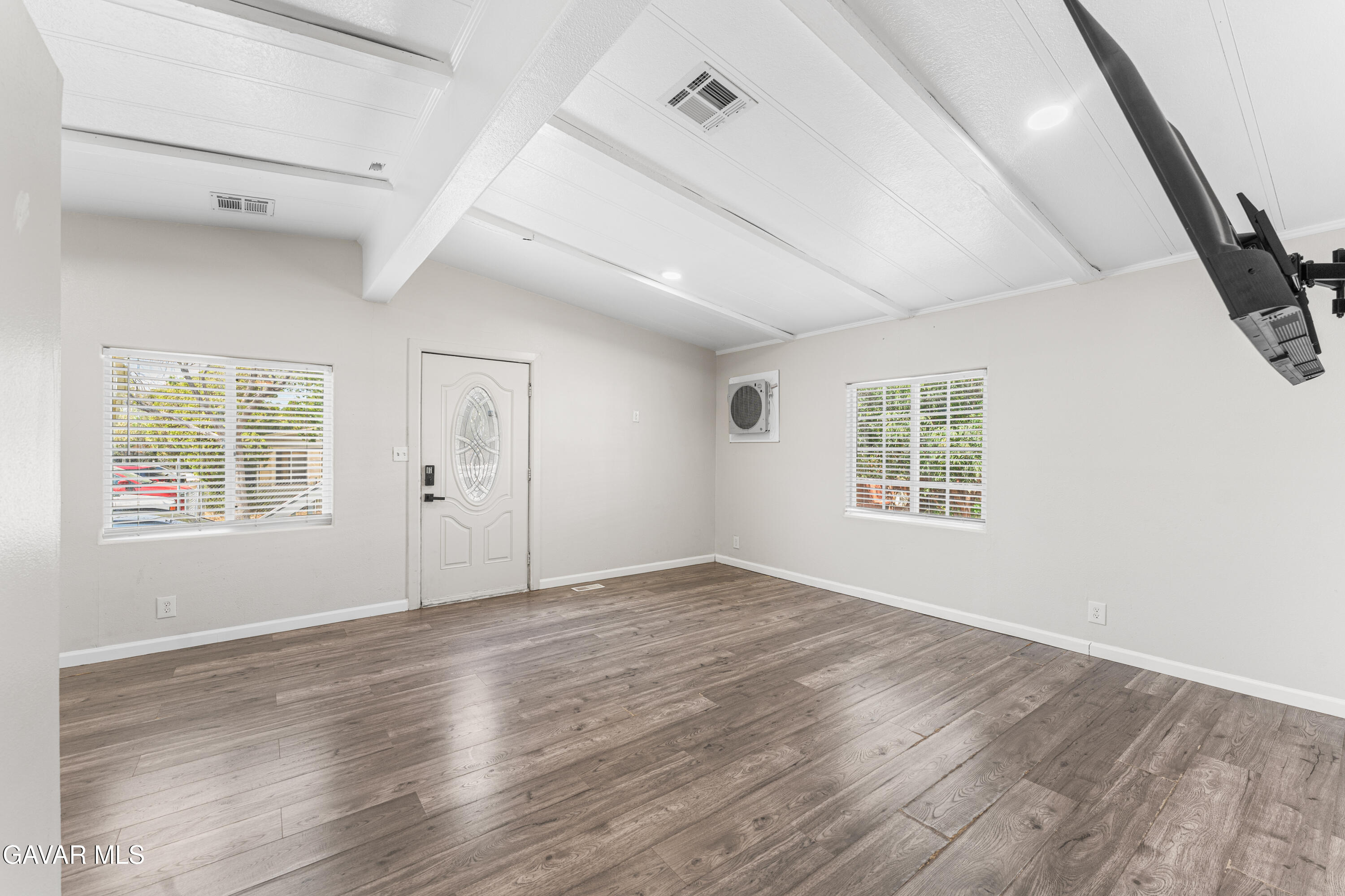1301 E Avenue I, 421 Property Photo 11