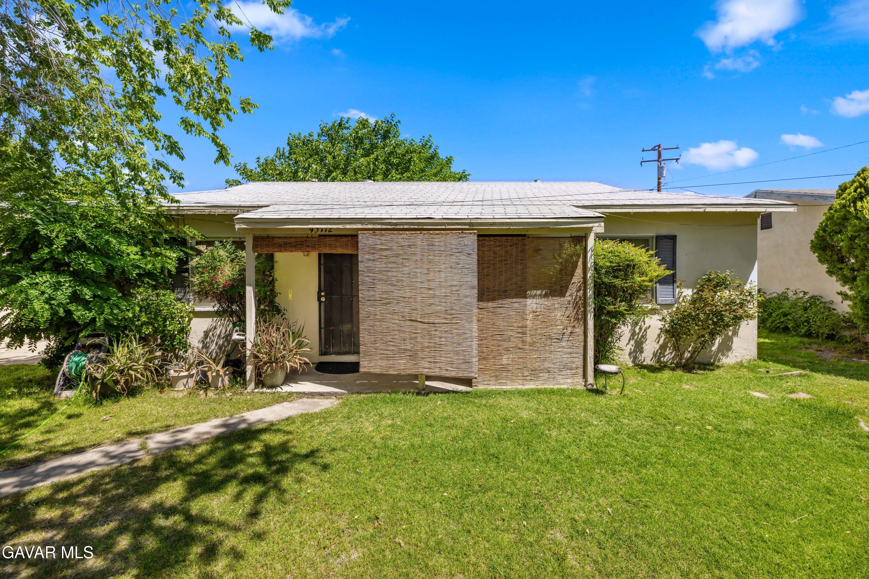 45110 Elm Avenue Property Photo 2