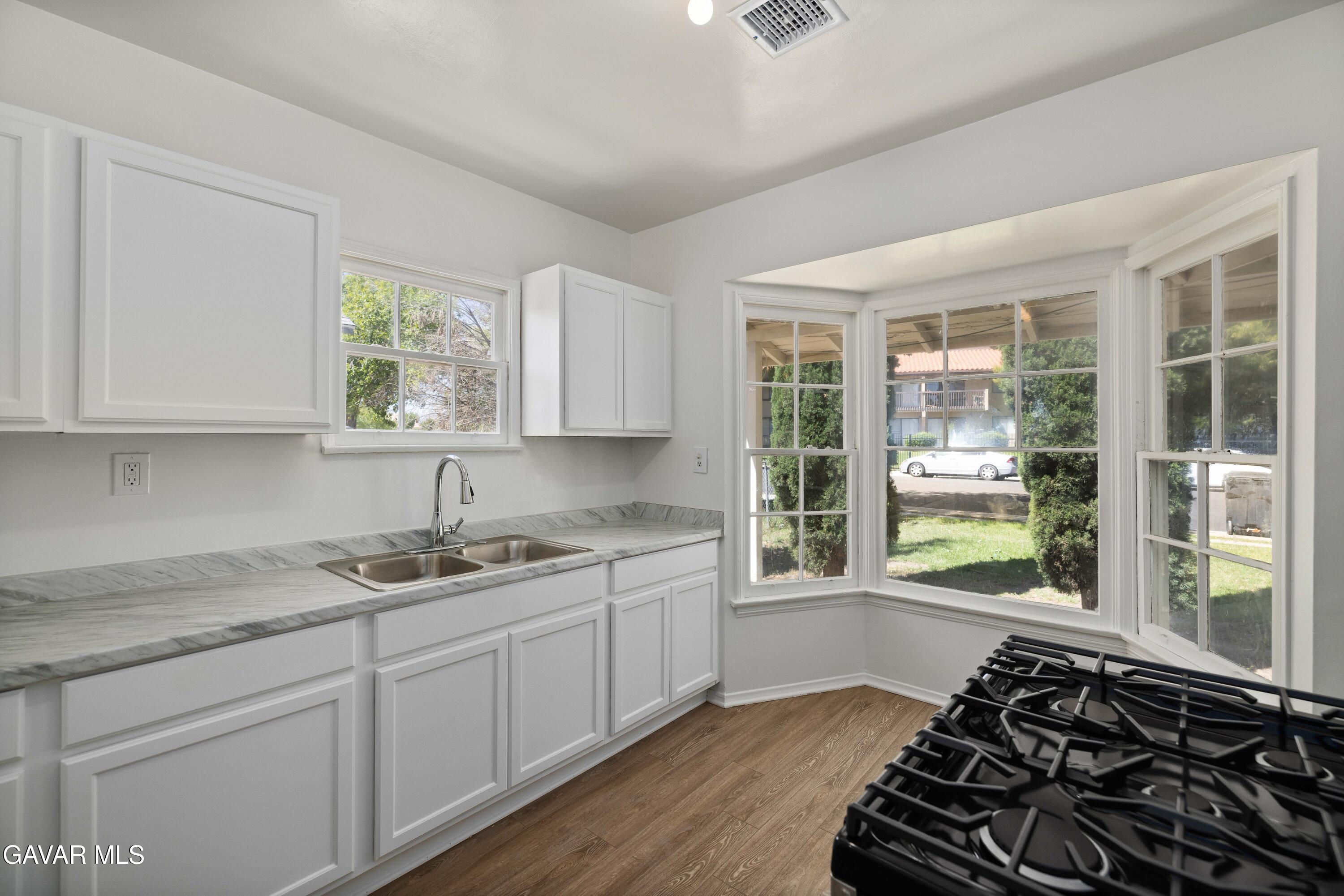 45110 Elm Avenue Property Photo 9