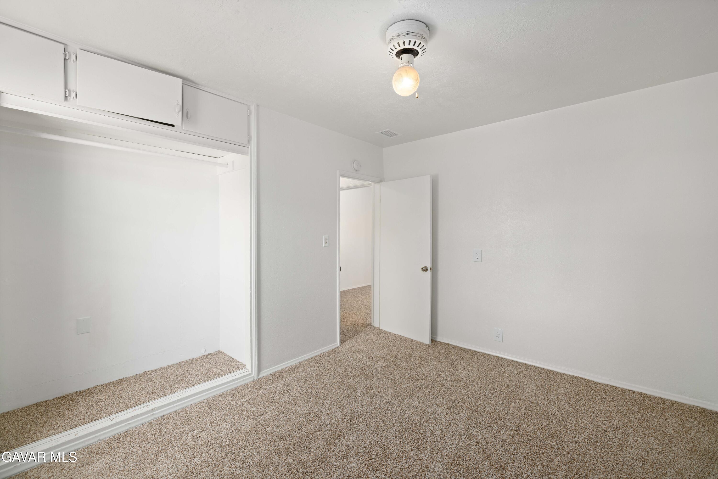 45110 Elm Avenue Property Photo 14