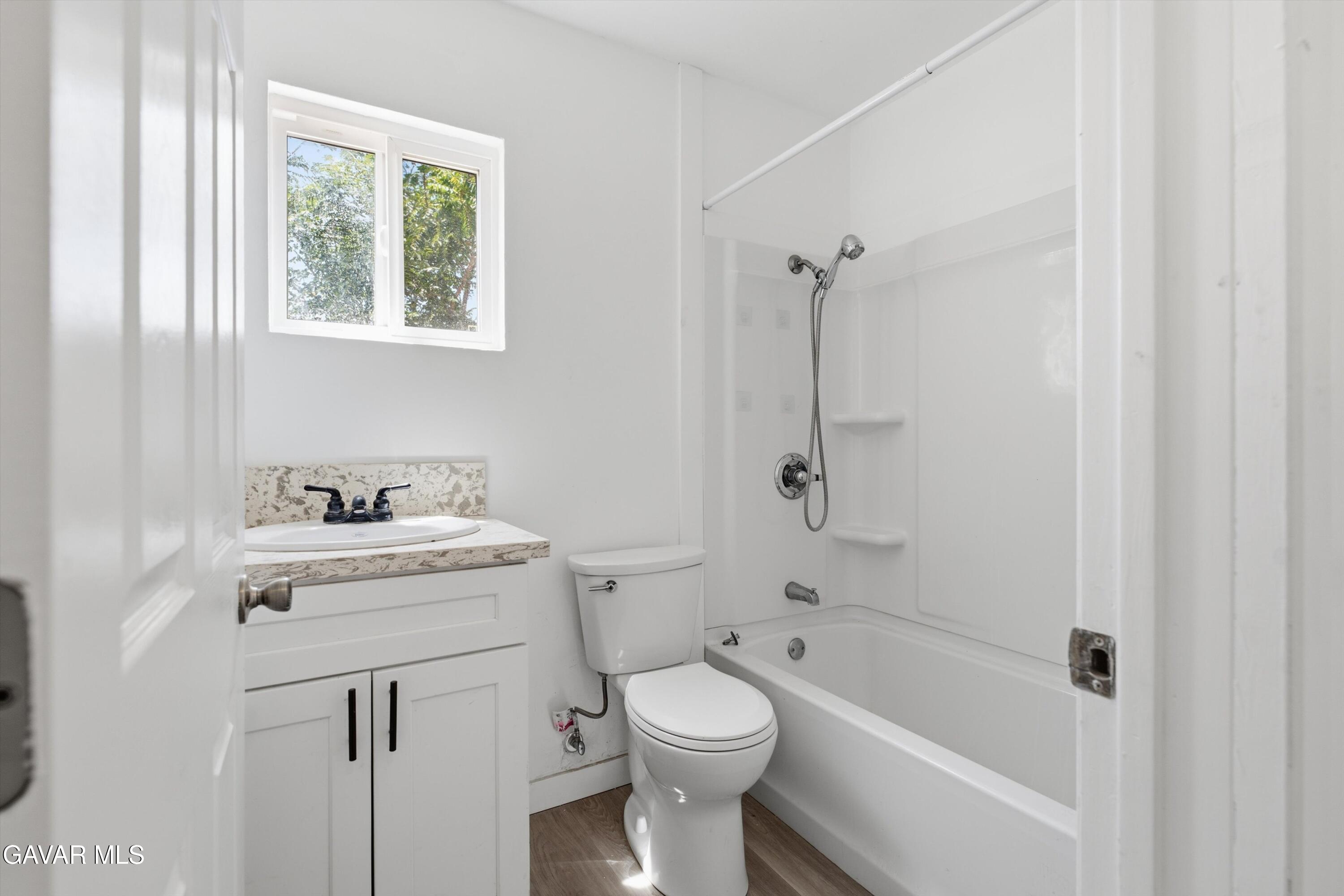 4851 W Avenue M8 Property Photo 10