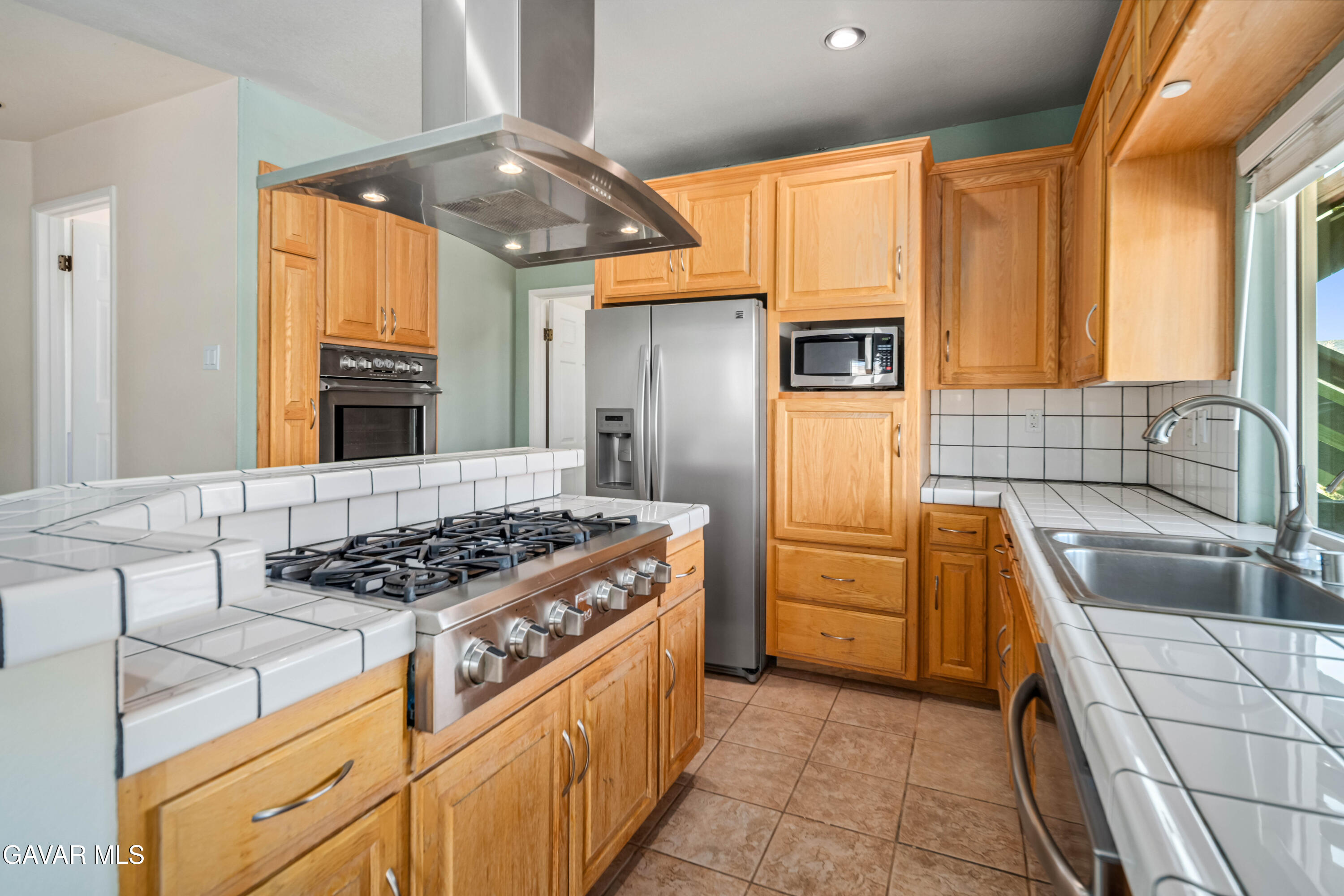 14738 Flintstone Drive Property Photo 13