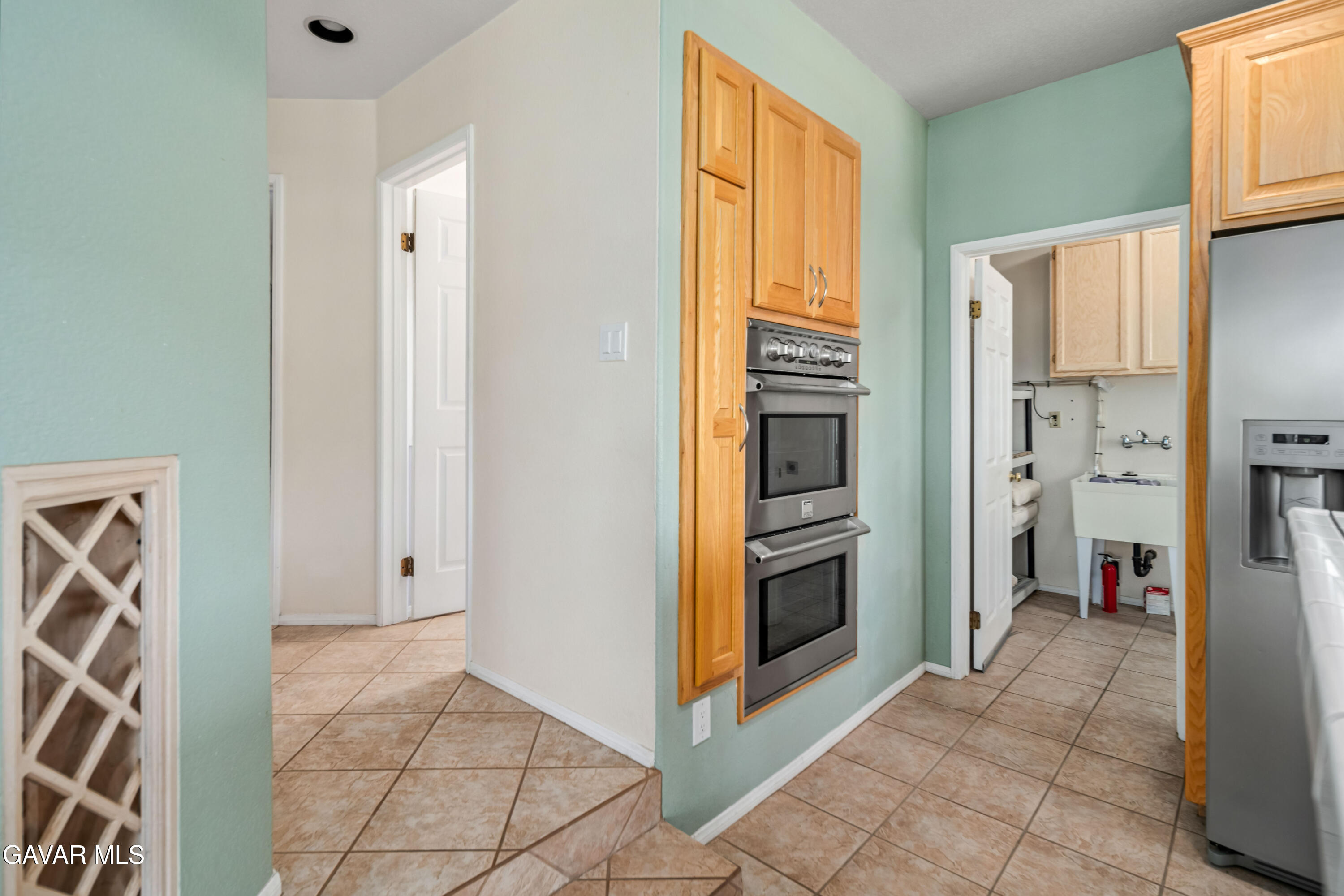 14738 Flintstone Drive Property Photo 16
