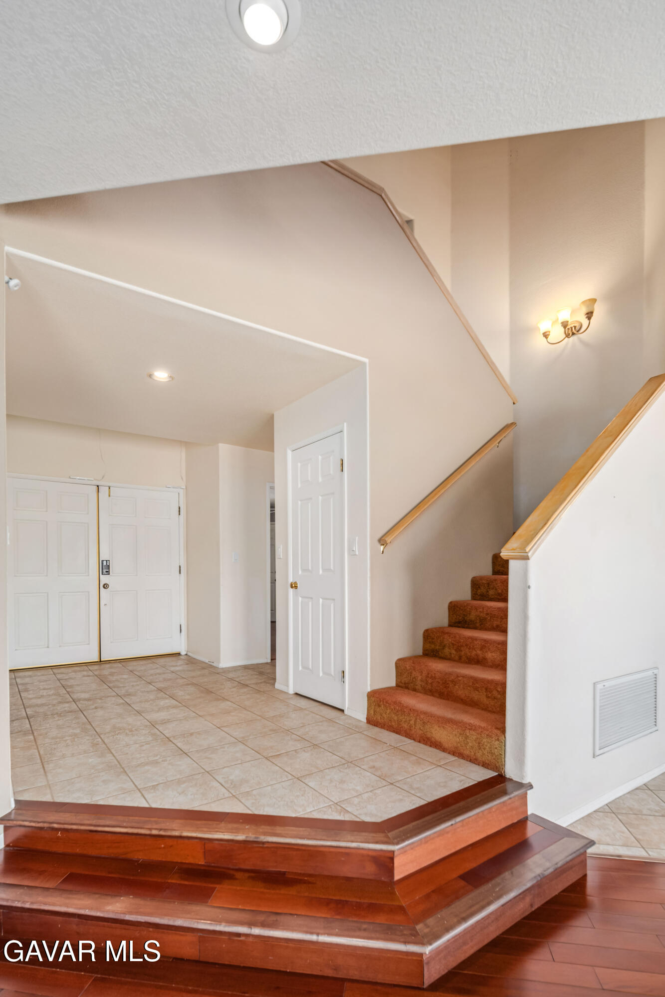 14738 Flintstone Drive Property Photo 23