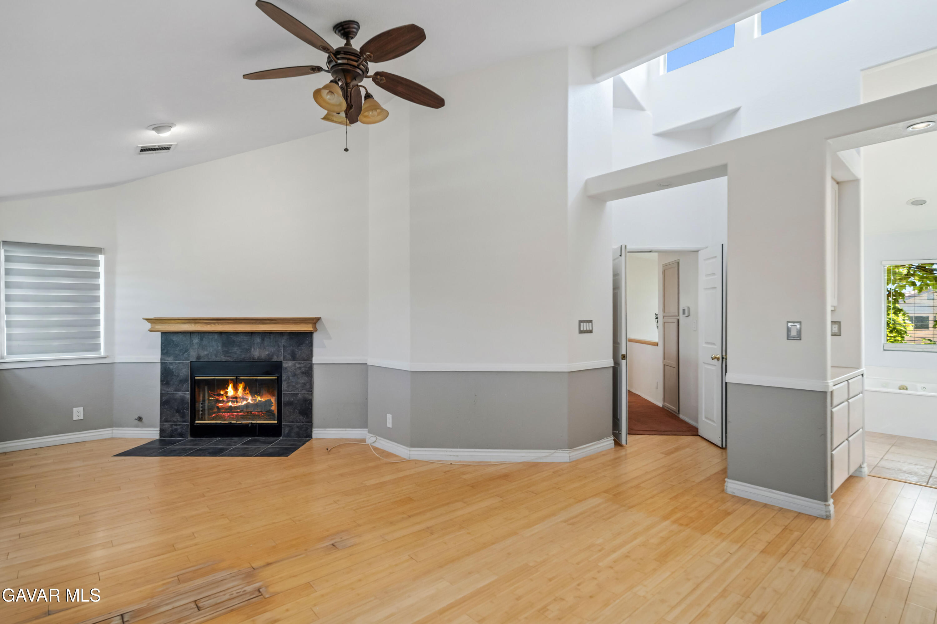 14738 Flintstone Drive Property Photo 31