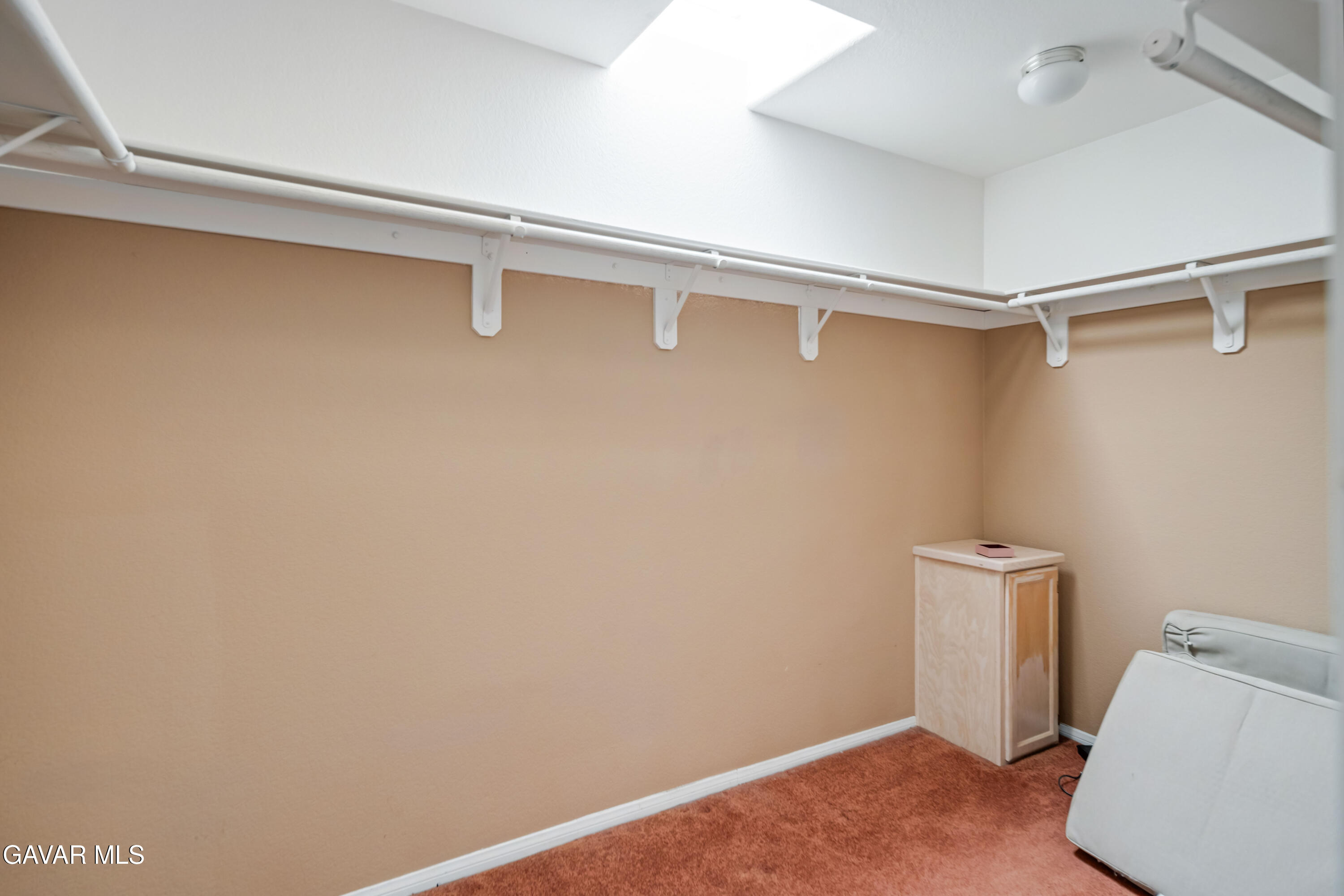 14738 Flintstone Drive Property Photo 33